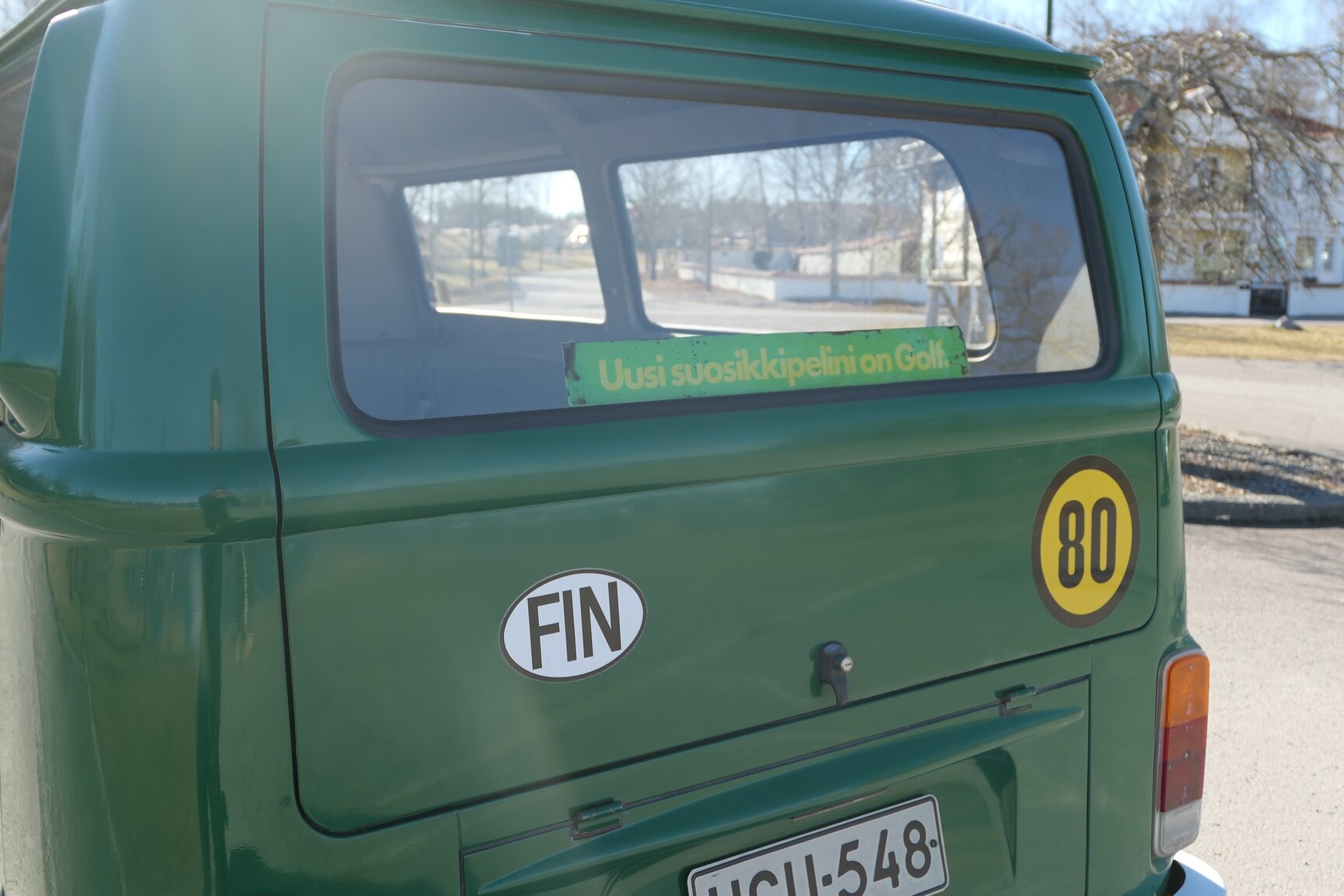 Exteriörbild på 1975 Volkswagen Transporter 1600 Minibuss