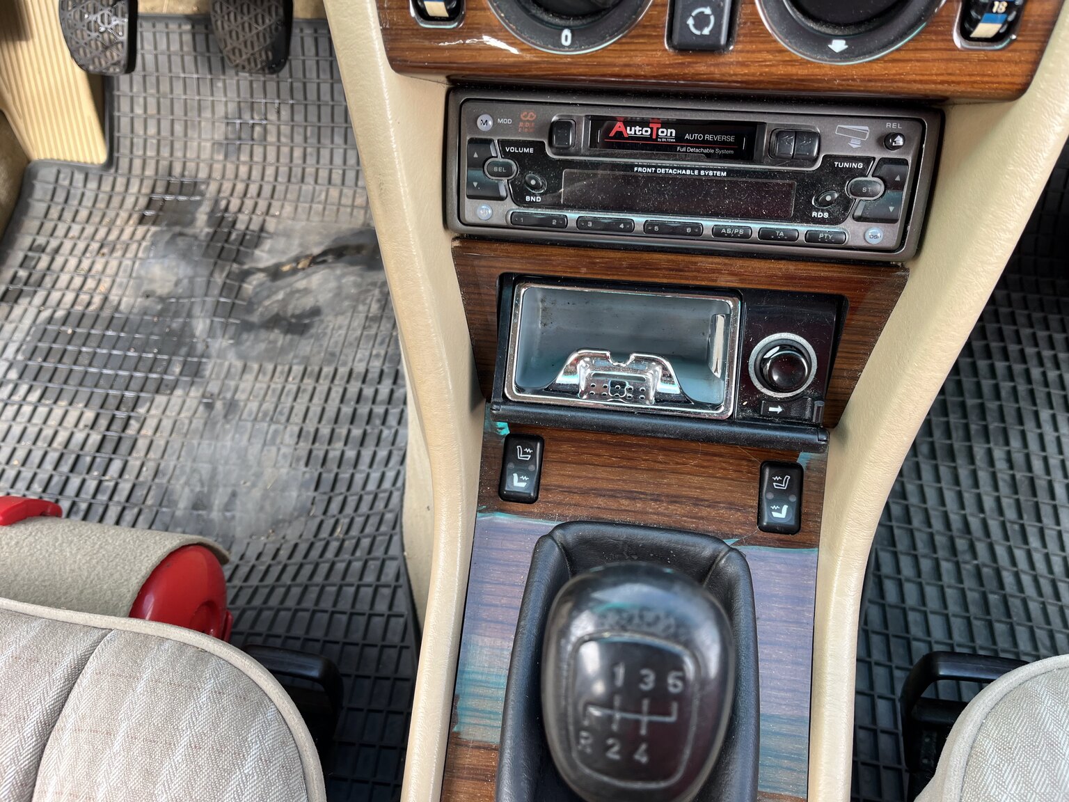 Interiörbild 1990 Mercedes-Benz 230 E