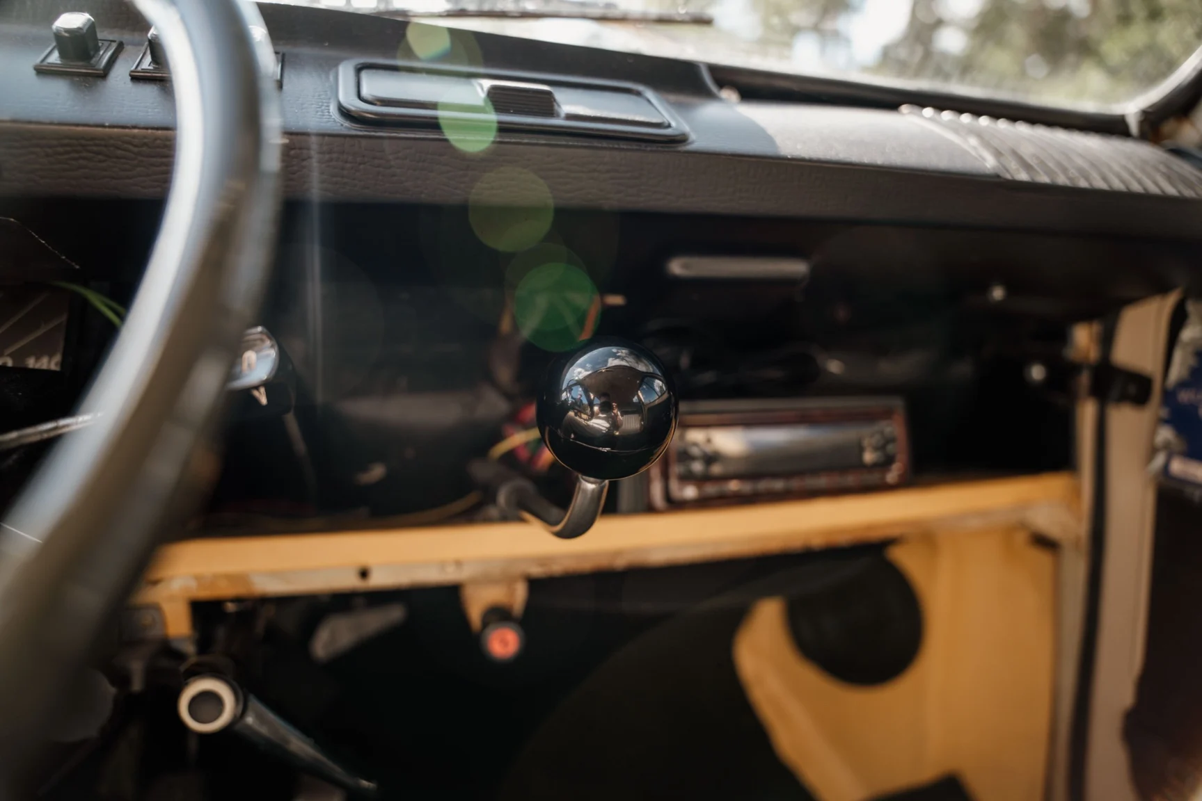 Interior image of 1987 Citroën Acadiane (18)