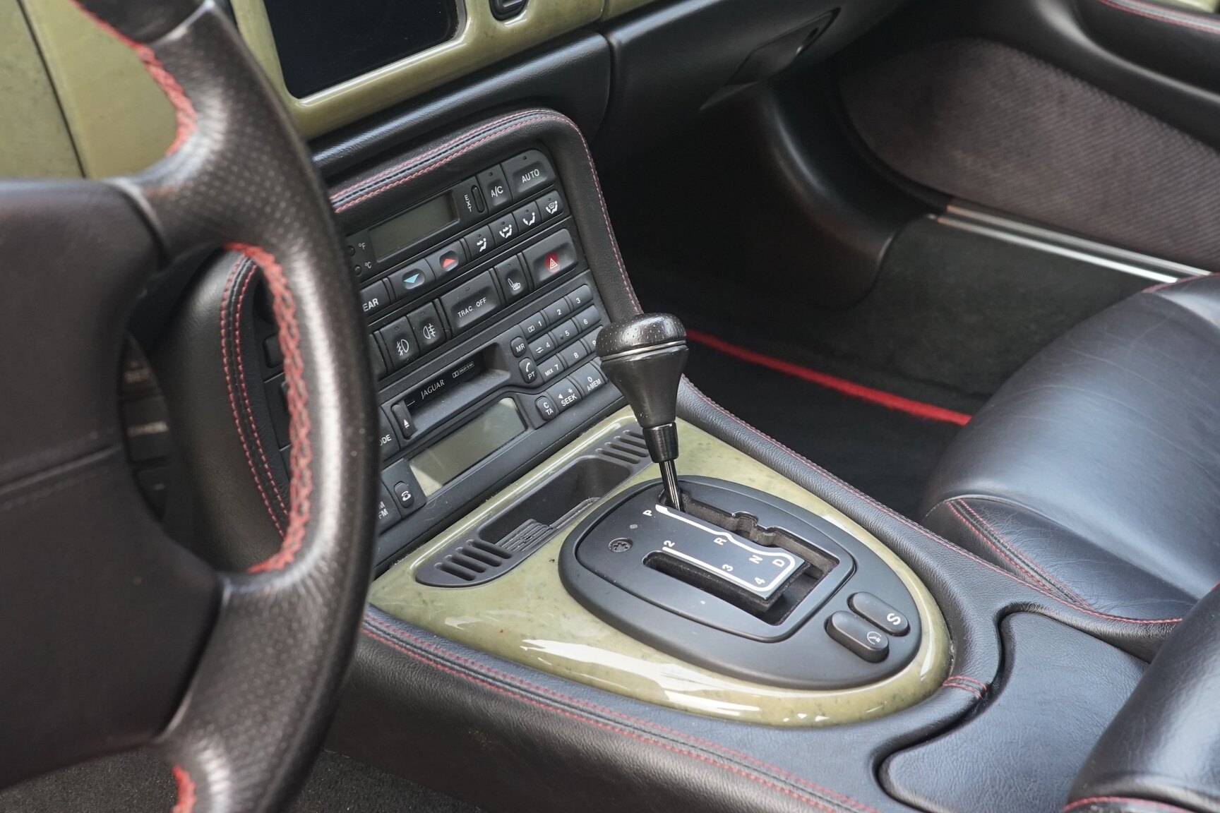 Interior image of 2001 Jaguar XKR Silverstone