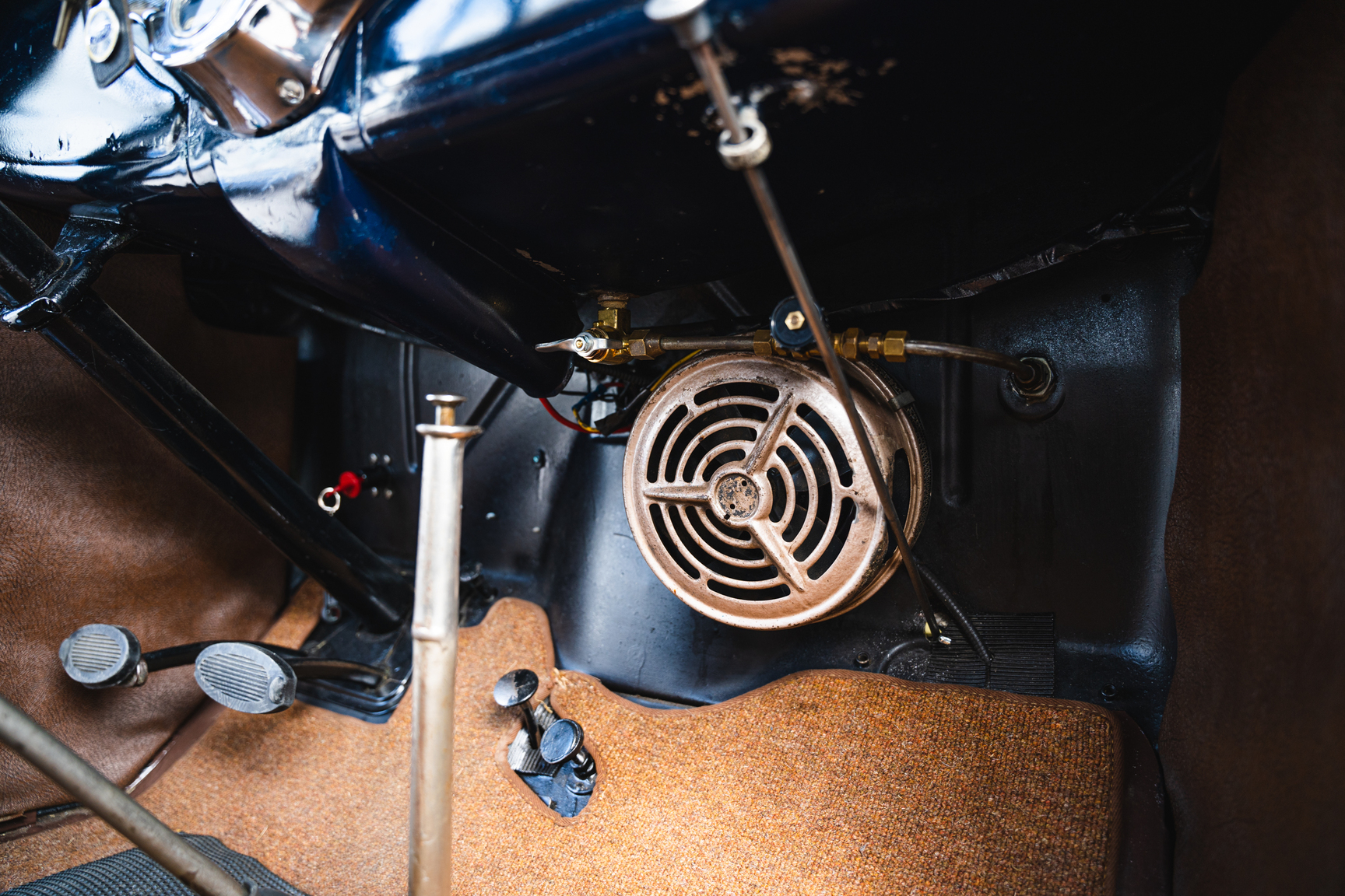 Innenraumfoto von 1931 Ford A Luxe Sedan (40)