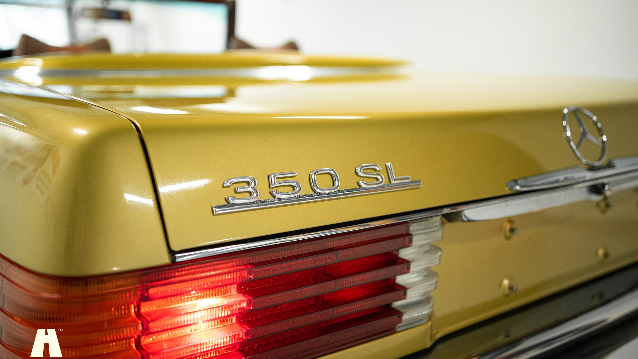 Exterior image of 1975 Mercedes SL 350