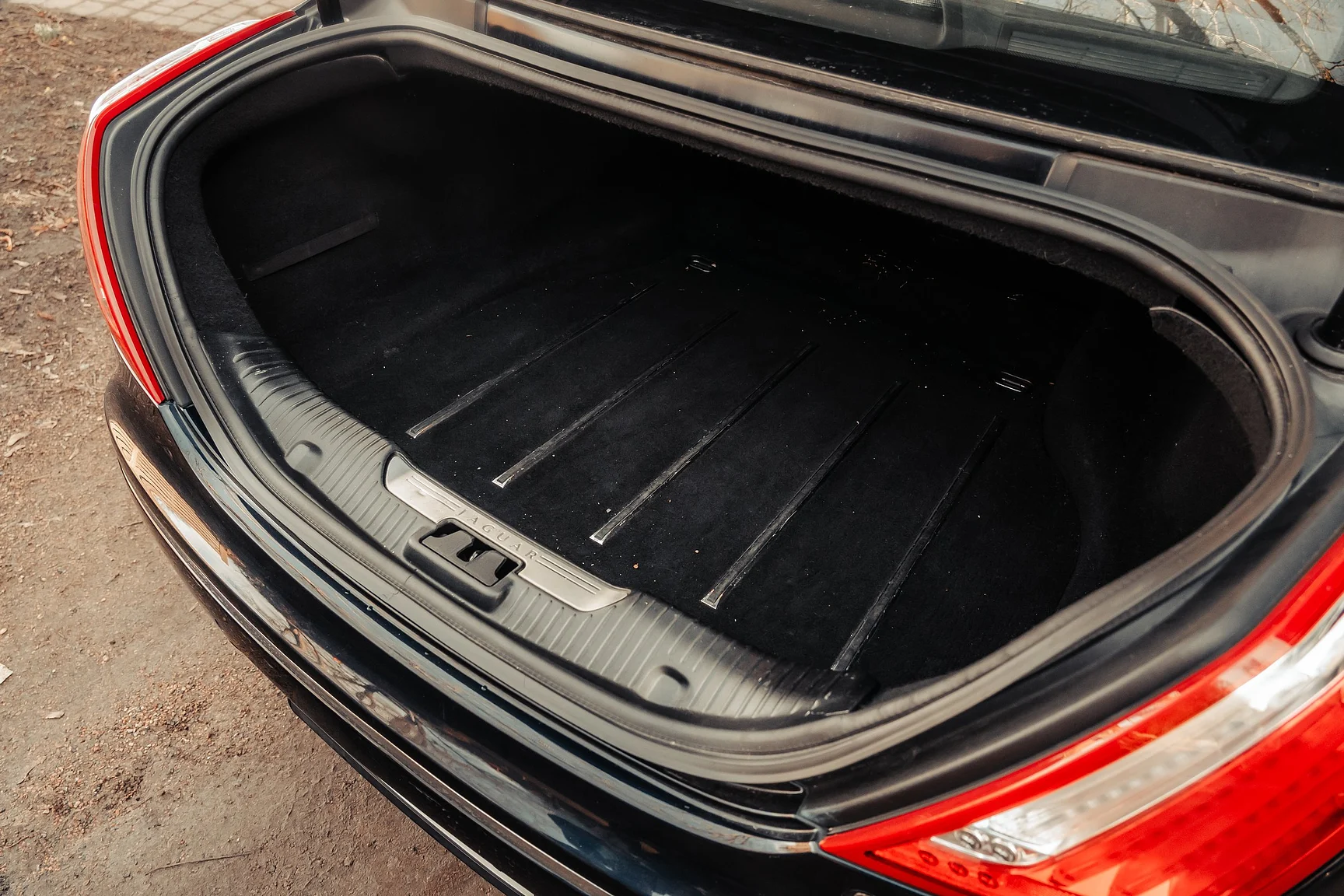 Innenraumfoto von 2012 Jaguar XJ (63)