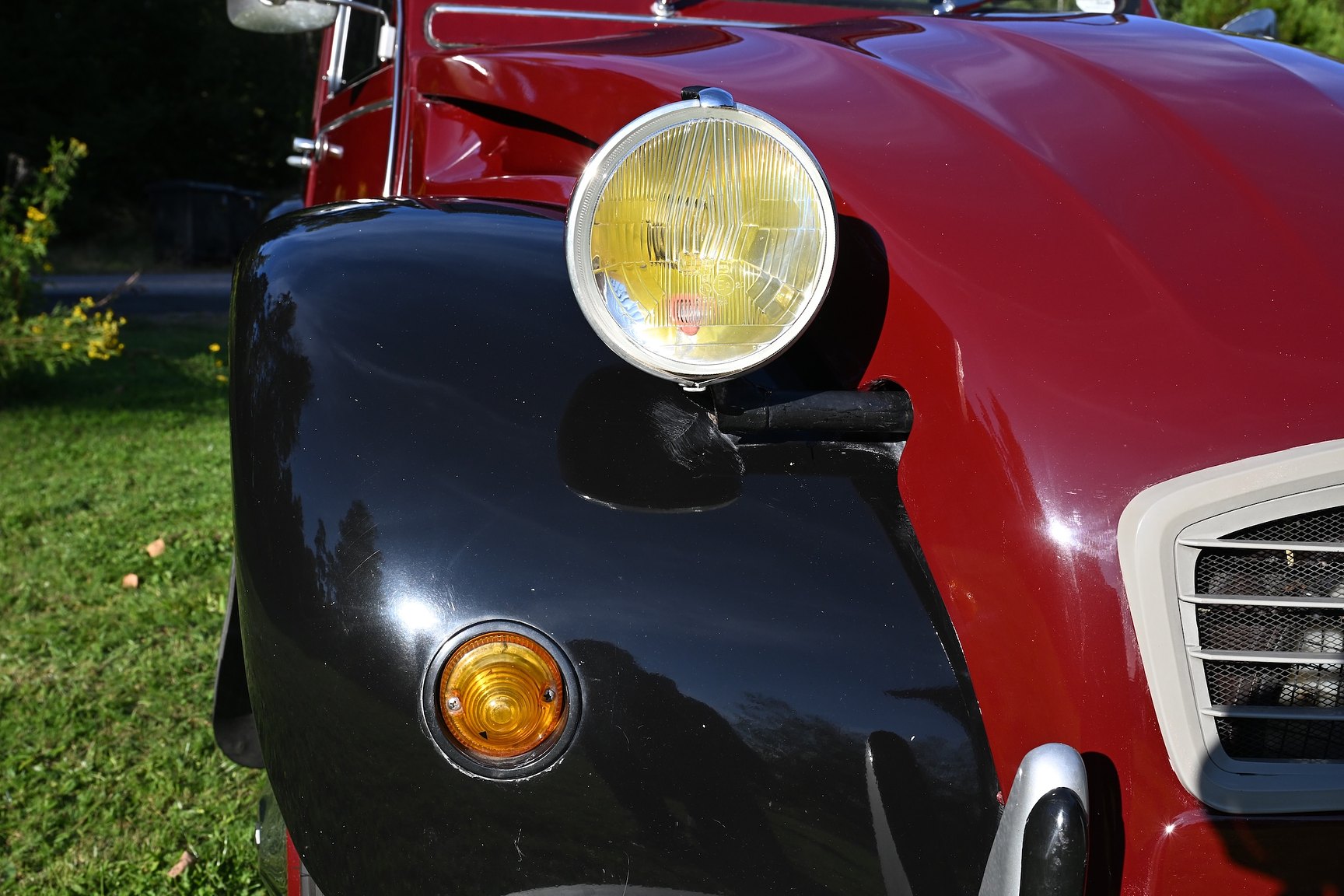 Exterior image of 1981 Citroën 2CV Charleston