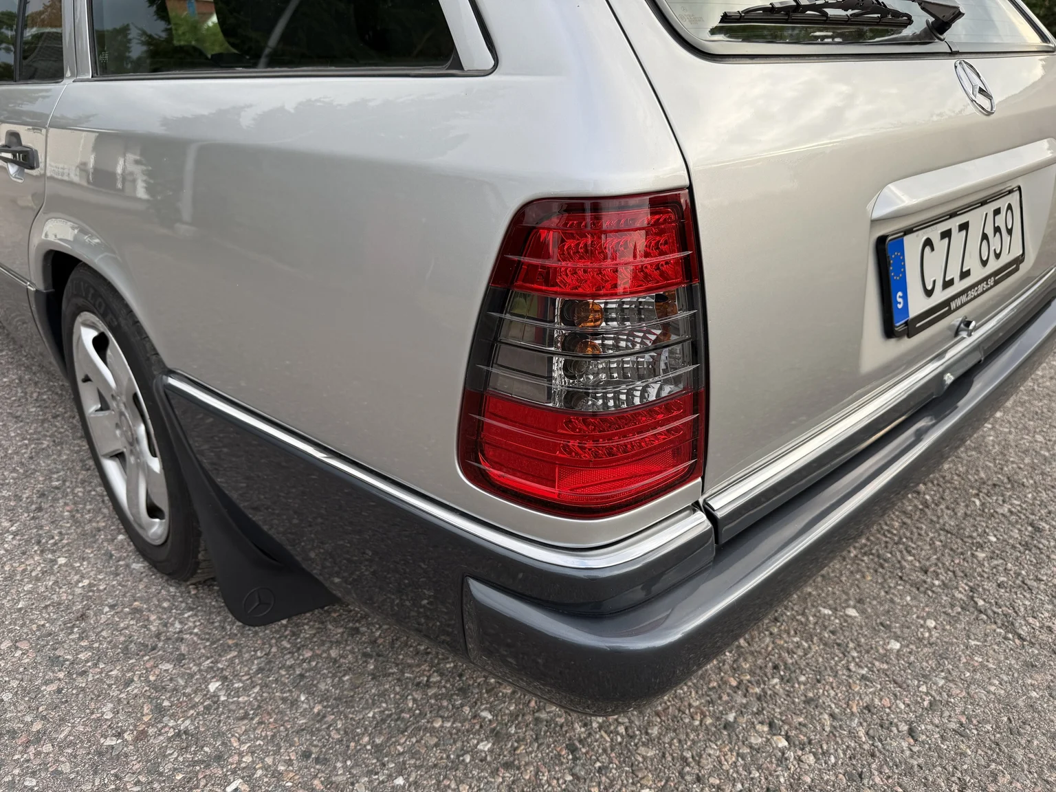 Aussenfoto 1994 Mercedes-Benz E 320 T (48)