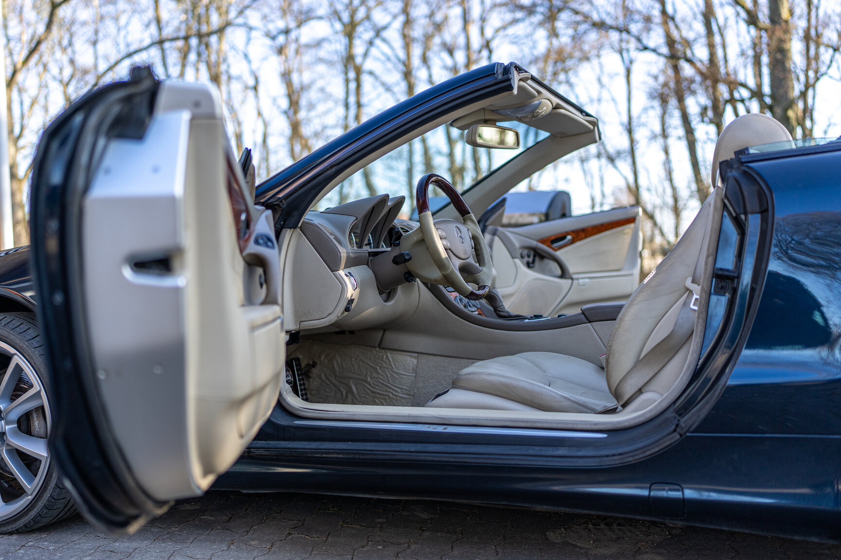 Innenraumfoto von 2002 Mercedes-Benz SL 500