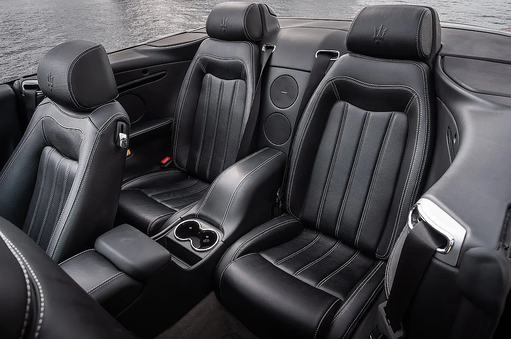 Bild von 2010 Maserati GranCabrio (20)