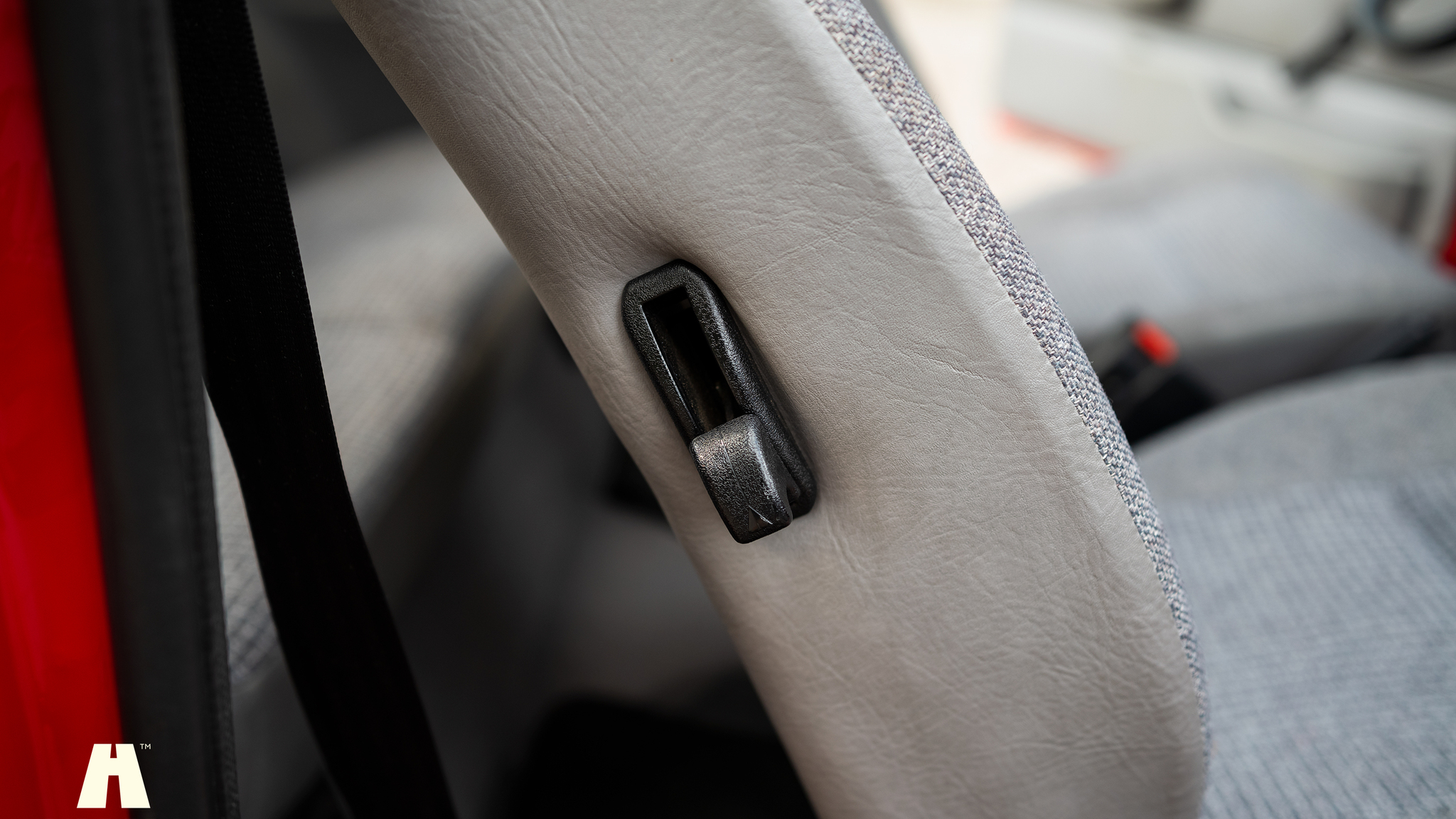 Interior image of 1986 Ford Escort 1.6 Hatchback 3-door  (45)