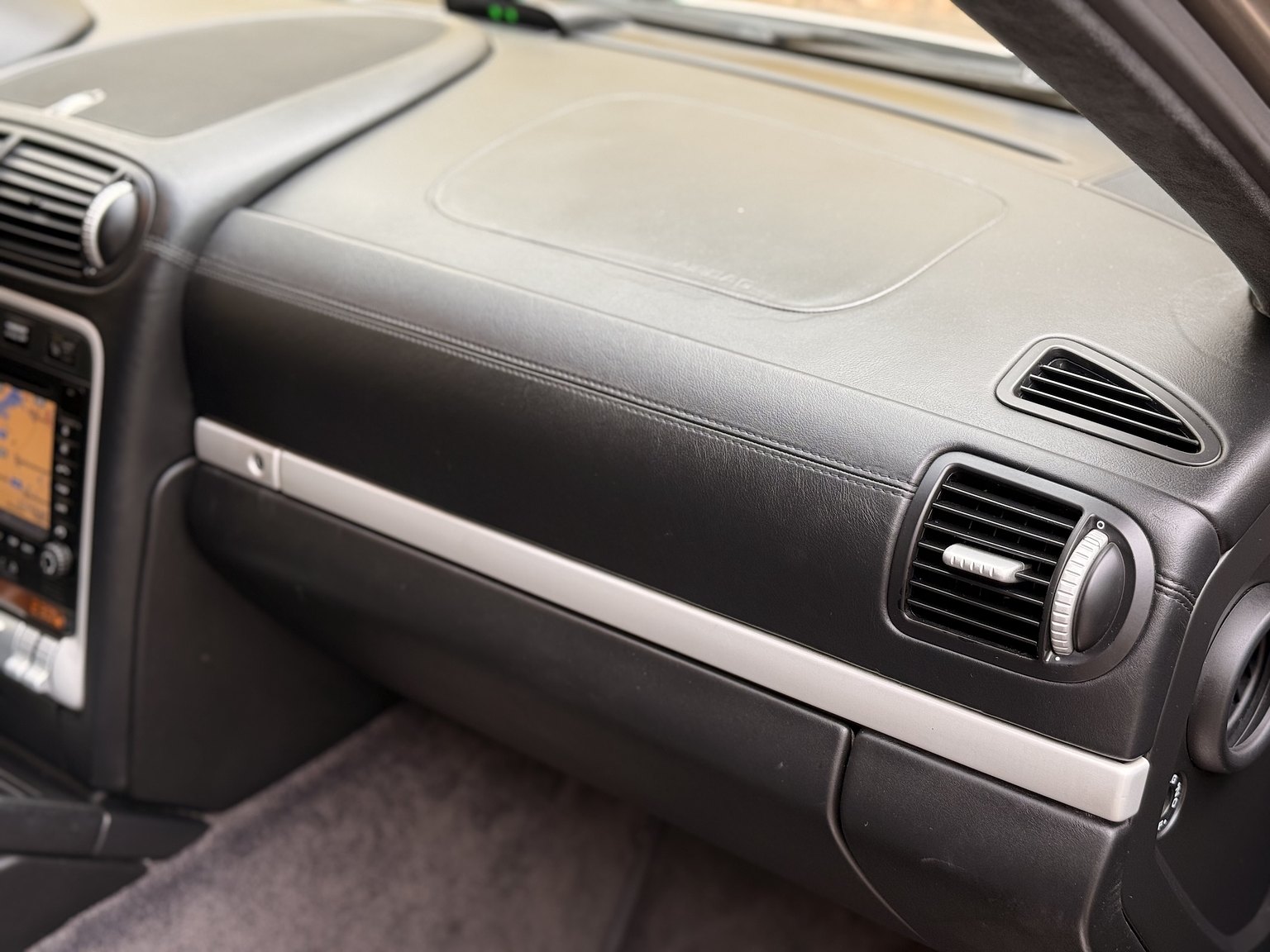 Interior image of 2008 Porsche Cayenne GTS 6-växlad Manuell