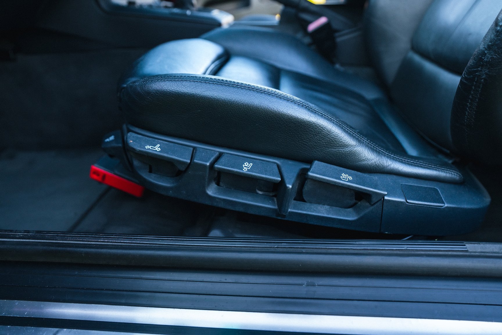 Interior image of 1992 BMW 325i Coupé "No Reserve Auction"