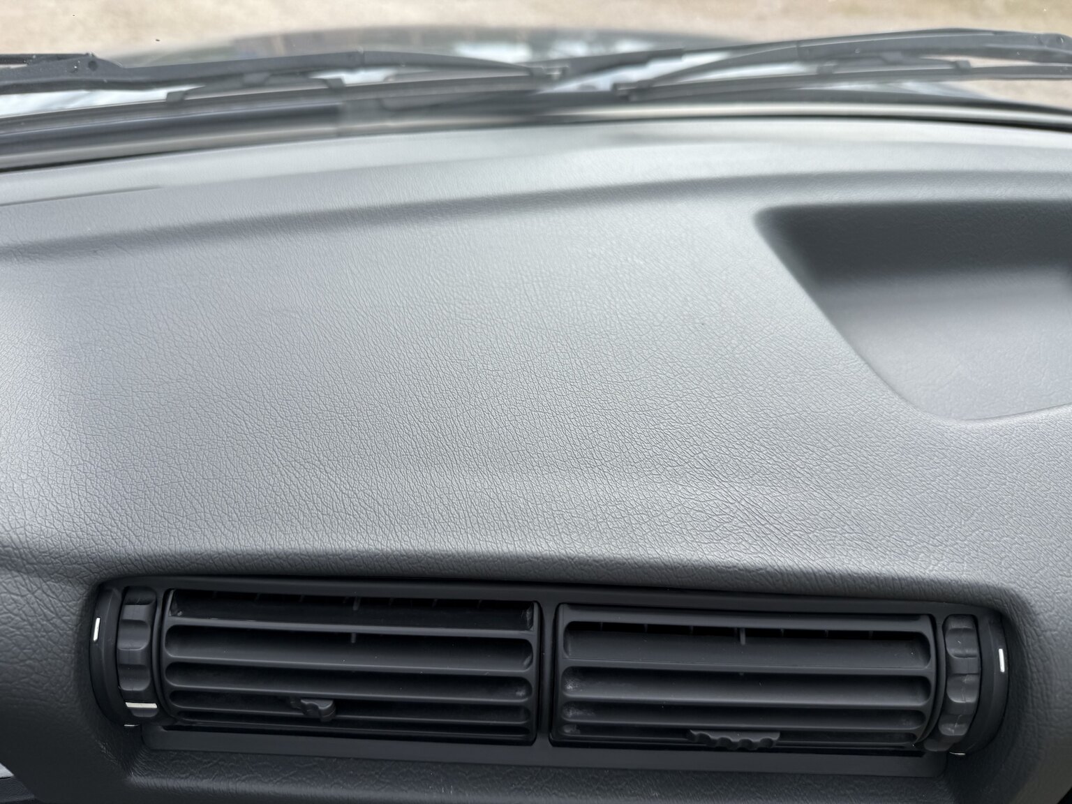 Interior image of 1987 BMW 325i Convertible