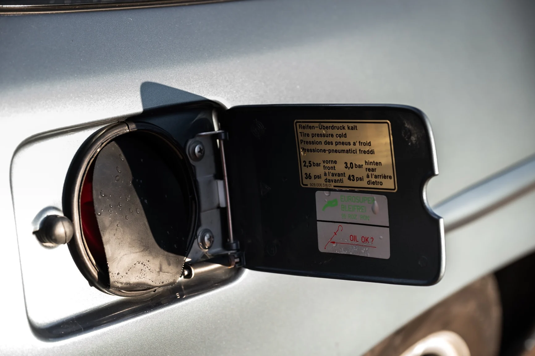 Aussenfoto 1988 Porsche 928 S4 (34)