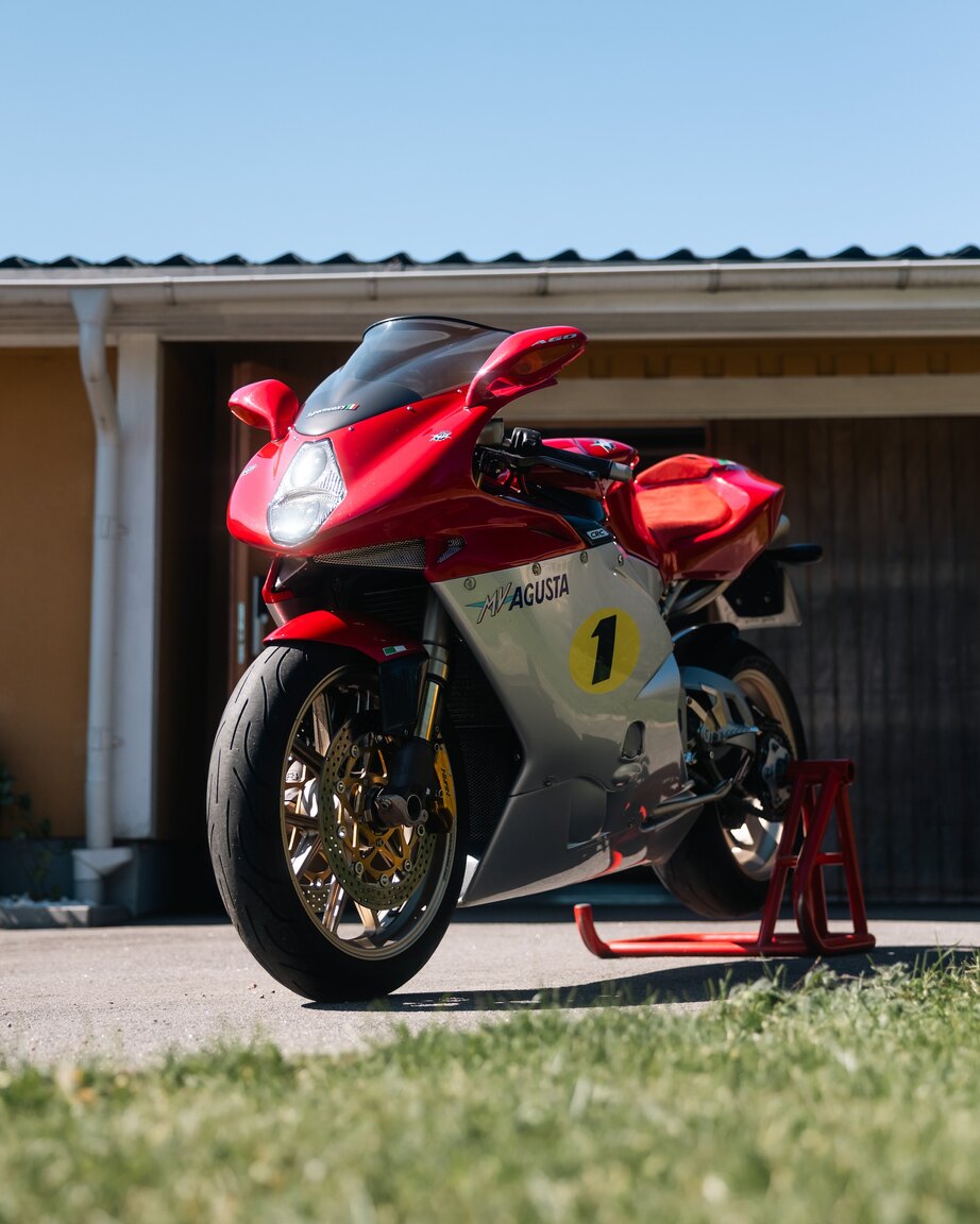 Exteriörbild på 2004 MV Agusta F4 1000 AGO