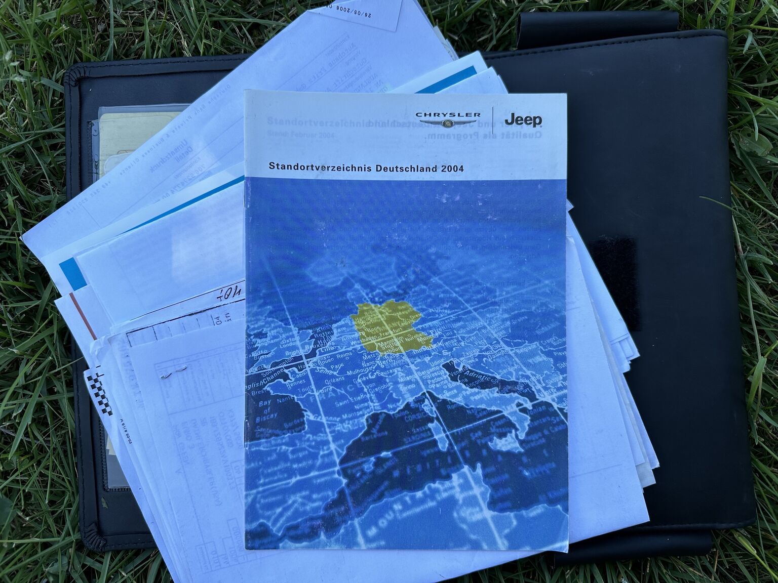 Documentation for 2004 Dodge Viper SRT-10 (6)