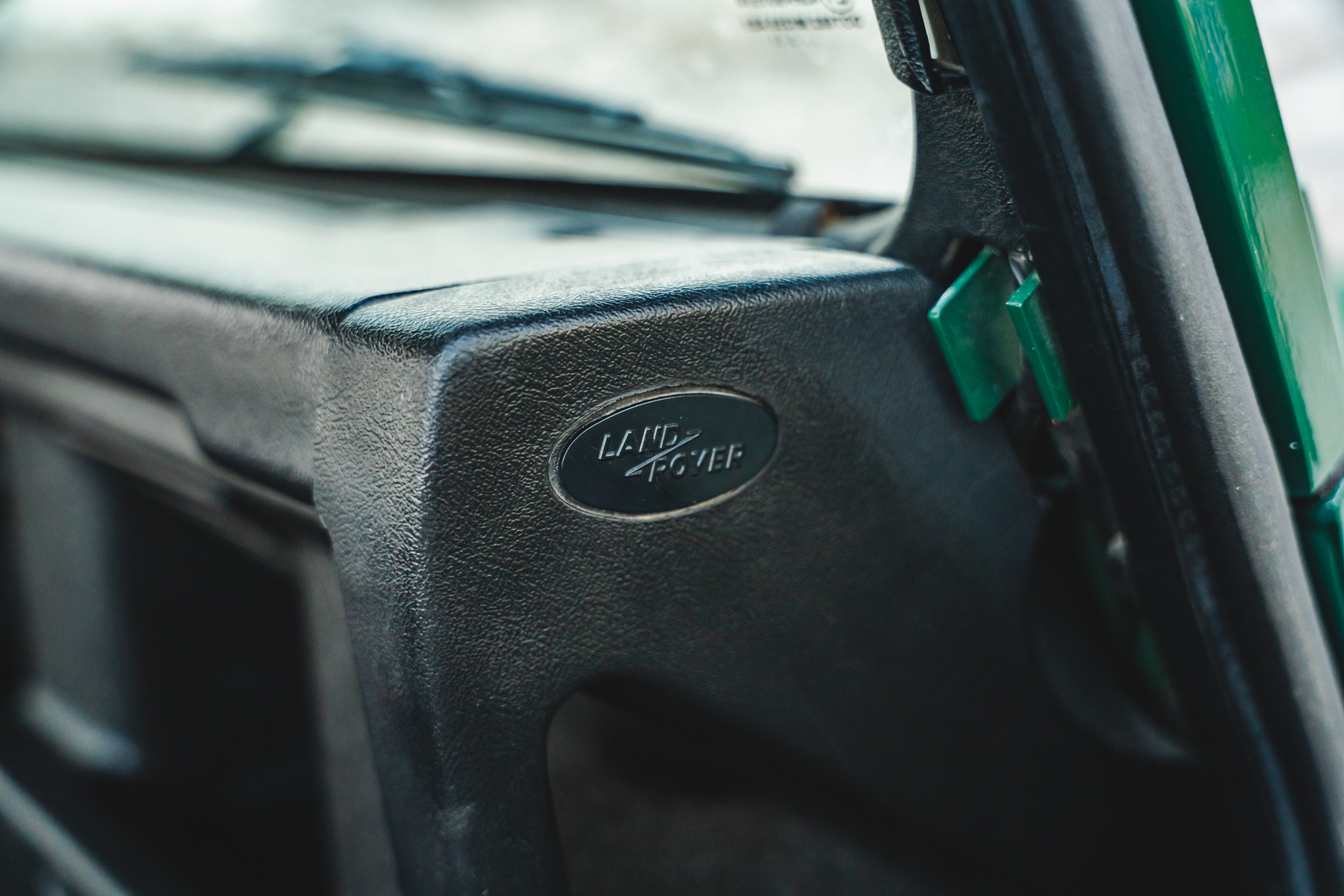 Interiörbild 2003 Land Rover Defender TD5 90 Pickup (37)