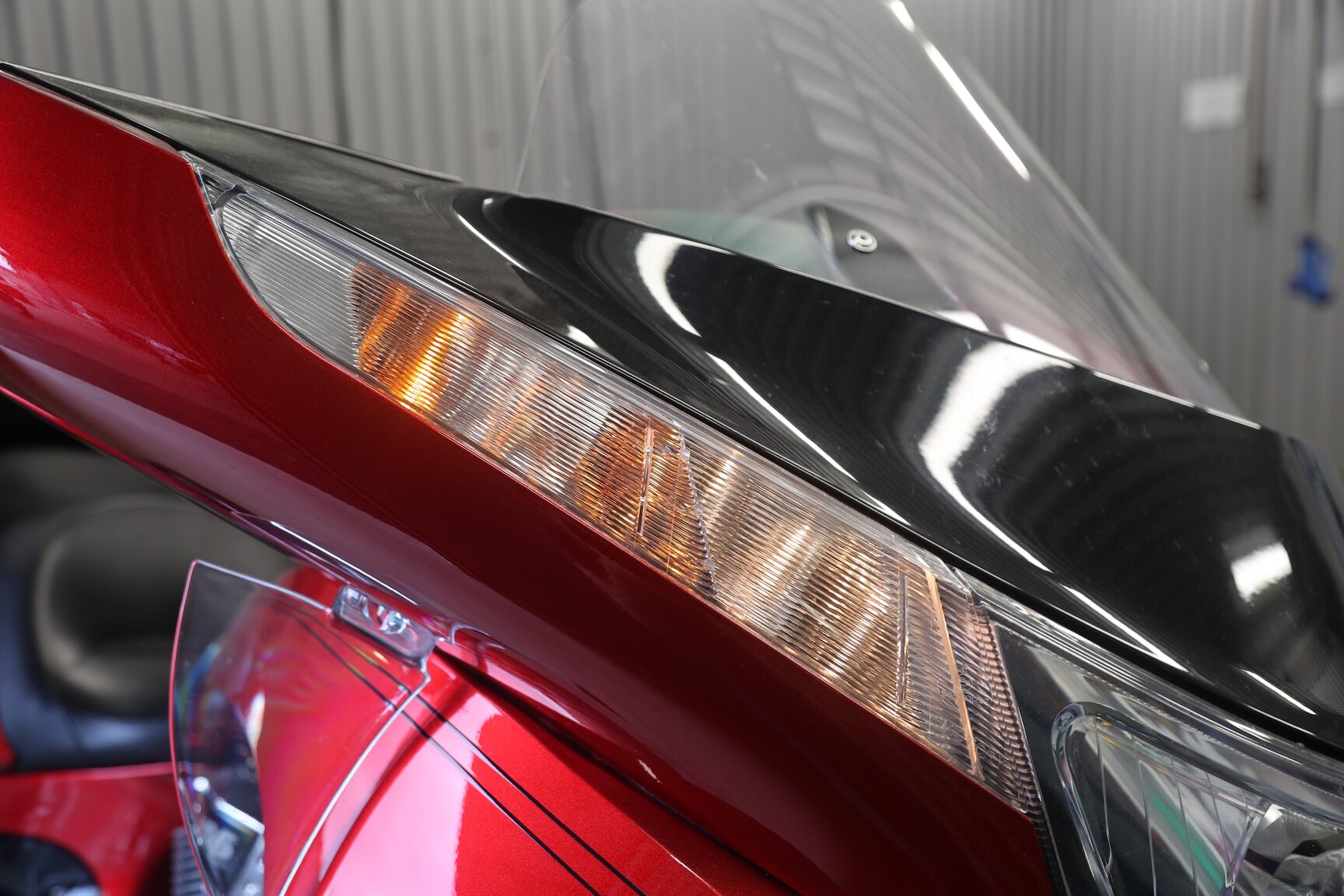 Exterior image of 2015 Victory Vision