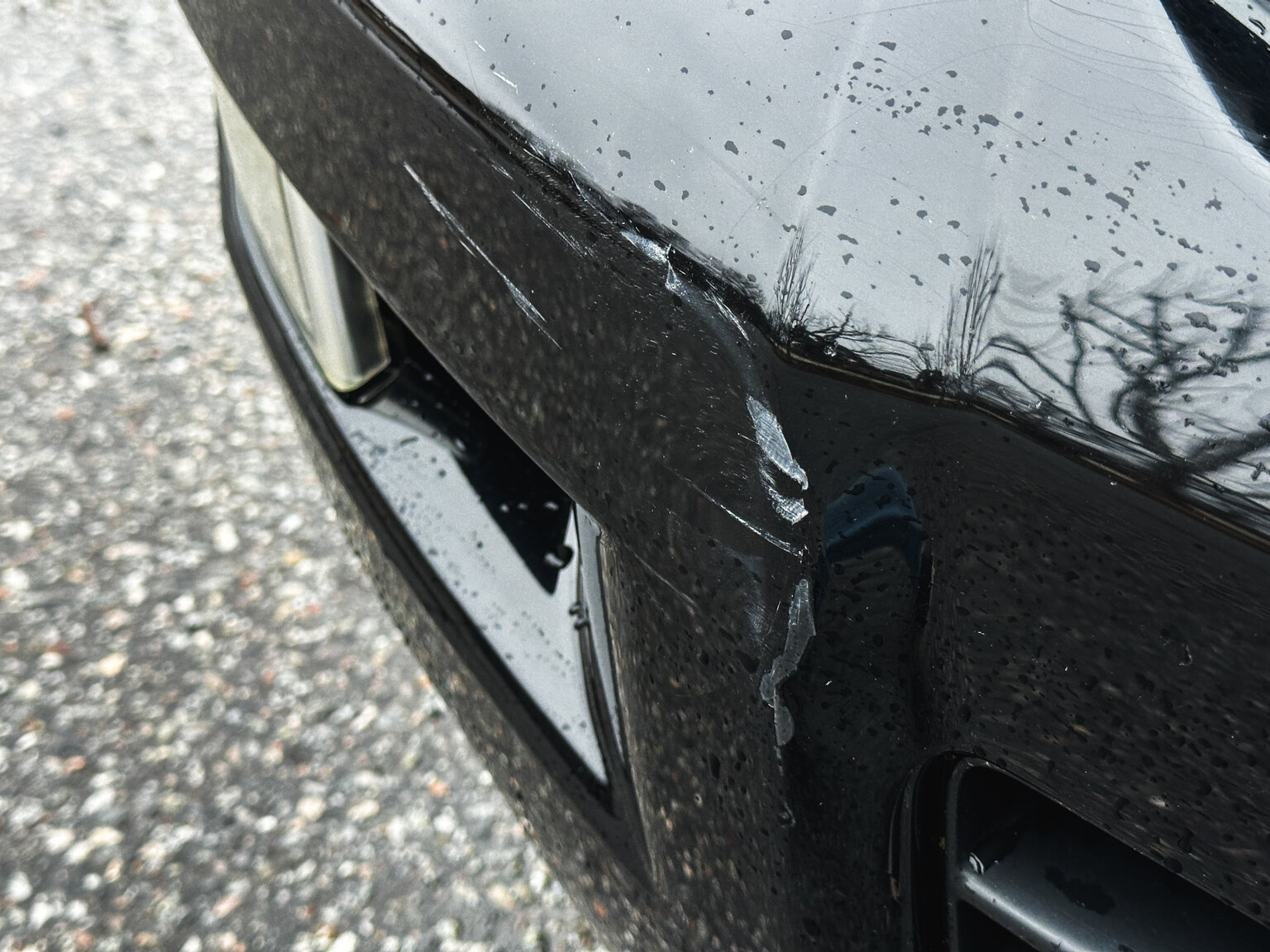 Exterior image of 2004 Toyota Land Cruiser