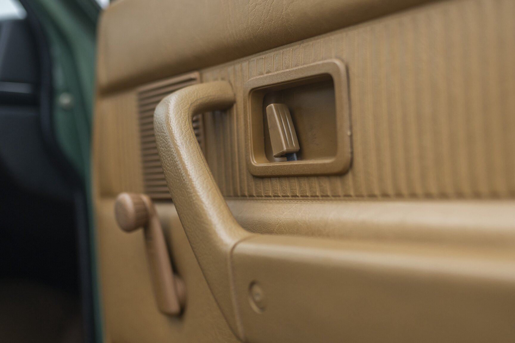 Interior image of 1981 Volvo 244