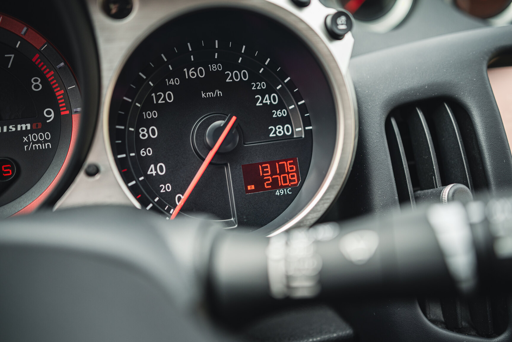 Interior image of 2014 Nissan 370Z Nismo