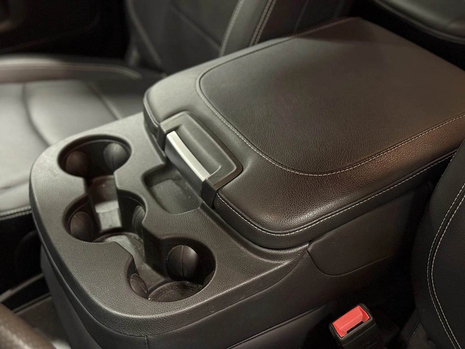 Interior image of 2020 Dodge Ram 2500 Overland (20)