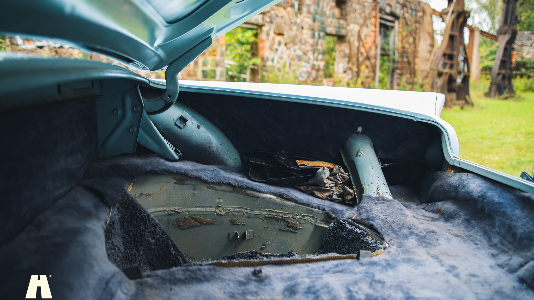 Interior image of 1957 Ford Thunderbird D-Code