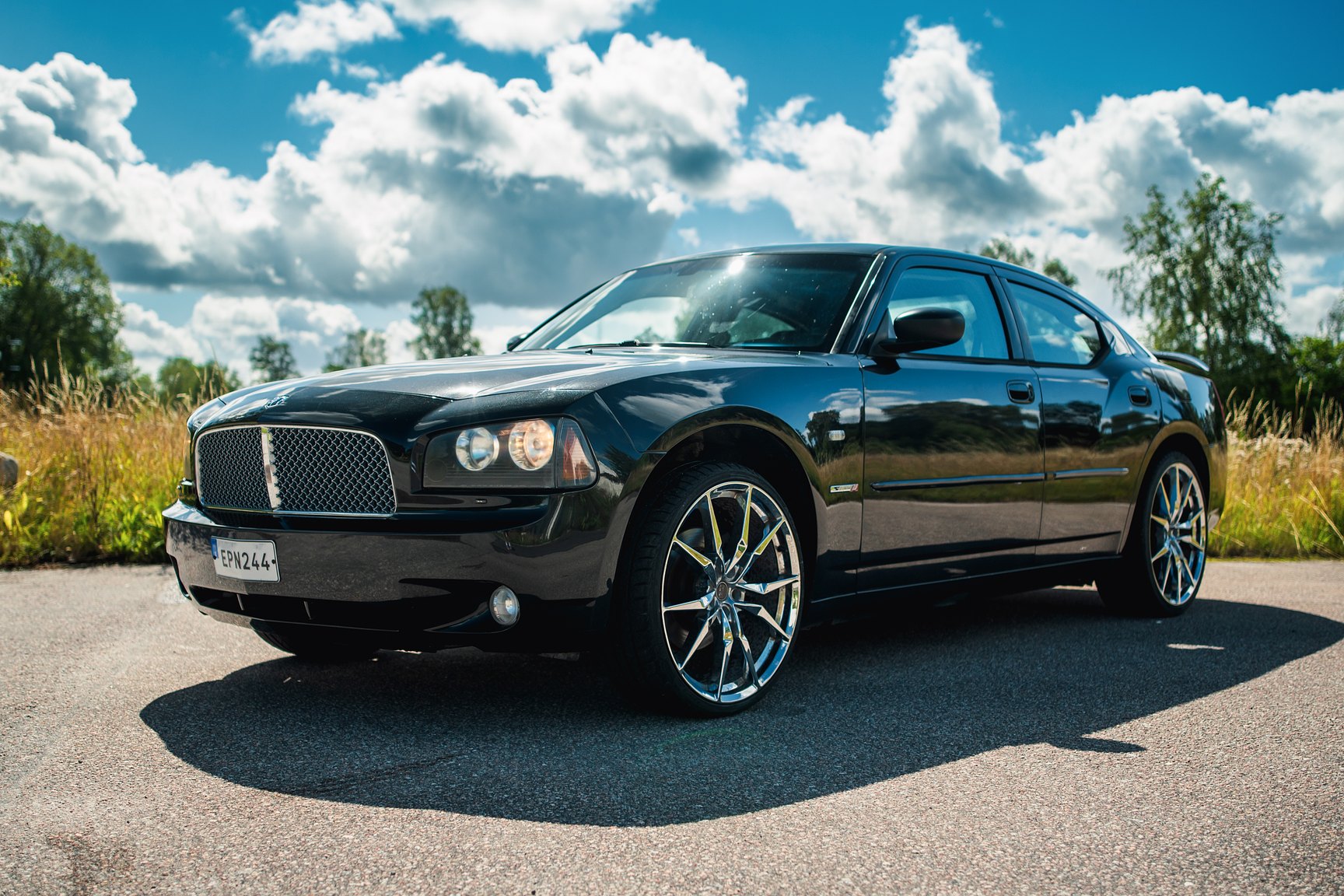 Exterior image of 2007 Dodge Charger 5.7 V8 HEMI 