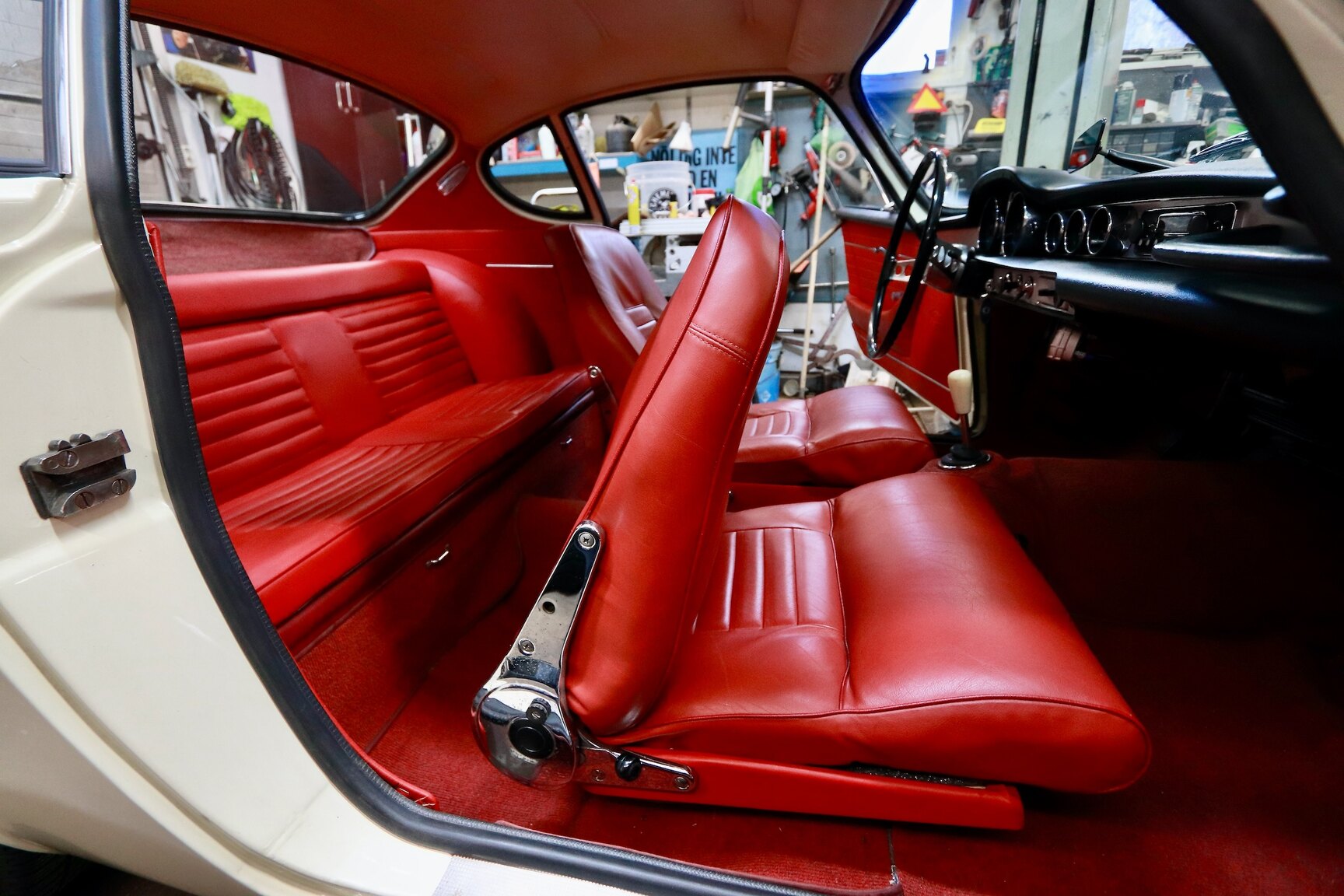 Interiörbild 1964 Volvo P 1800S