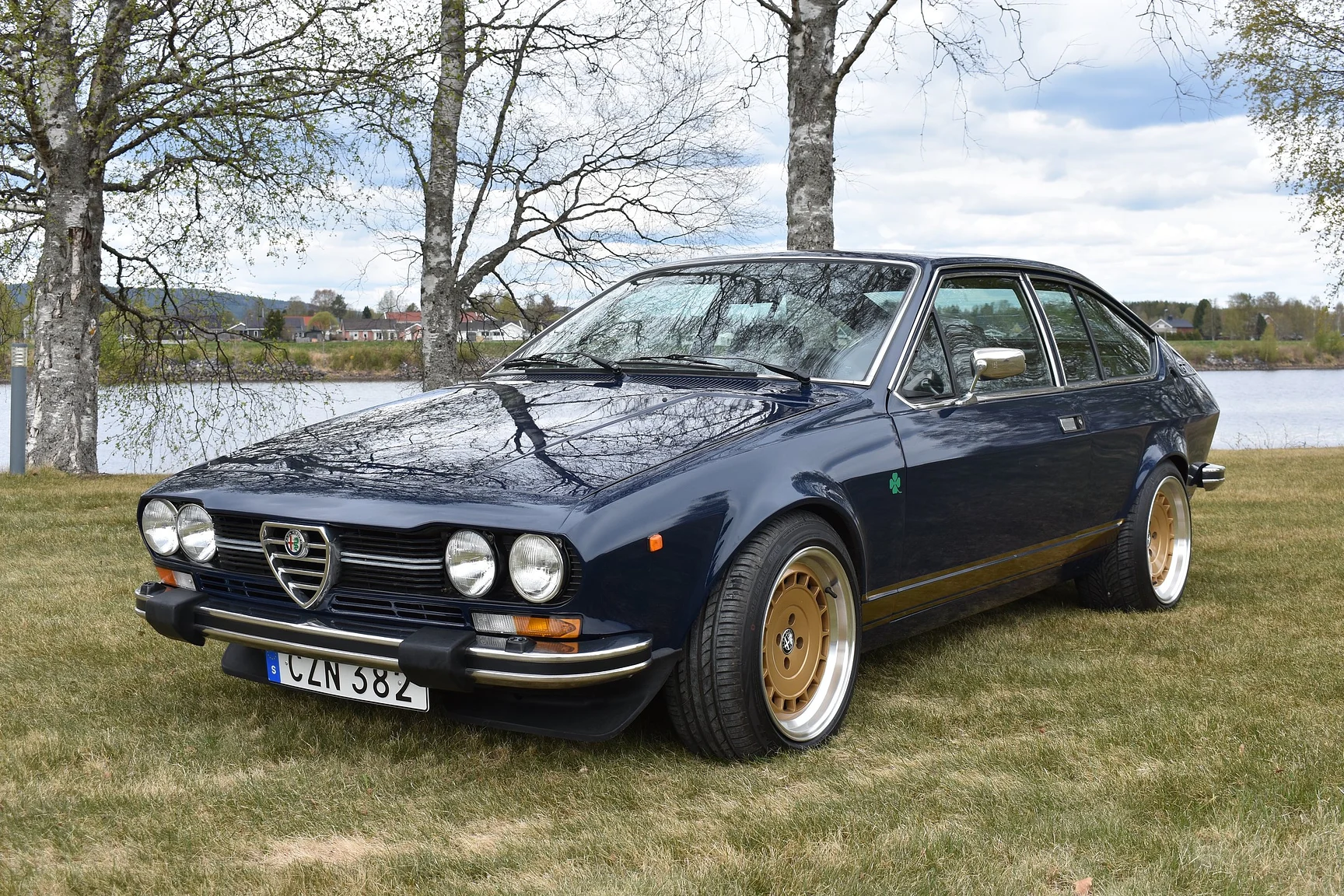 Exterior image of 1981 Alfa Romeo Alfetta GTV (10)