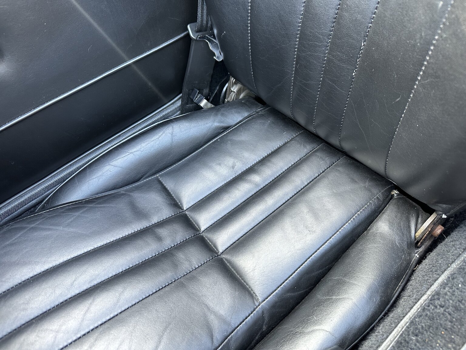 Interior image of 1988 Panther Kallista