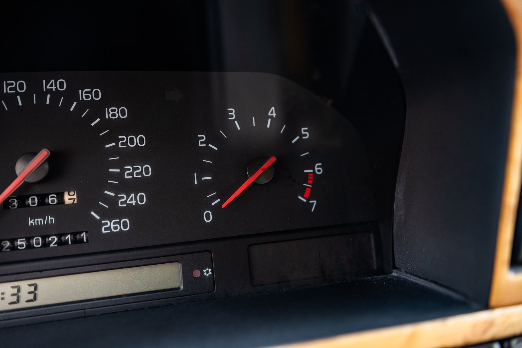 Interior image of 1996 Volvo 850 R