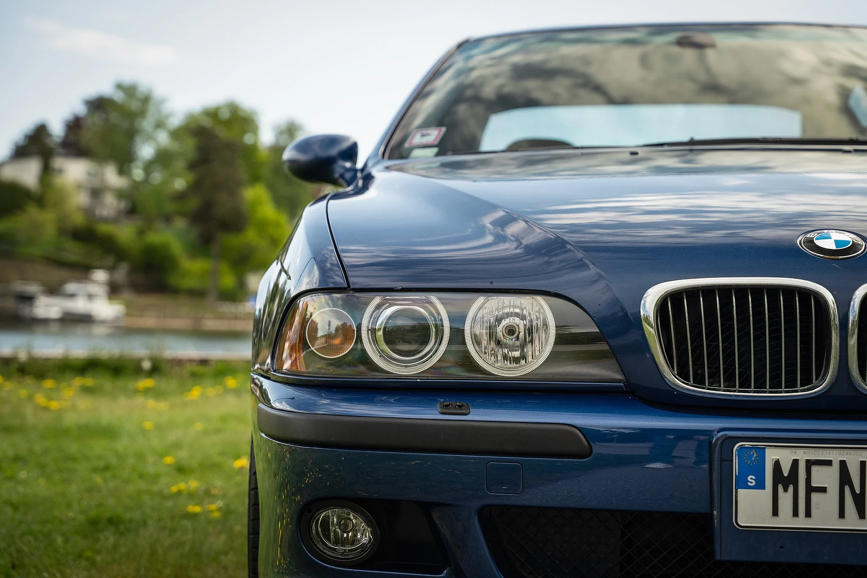 Exterior image of 2001 BMW M5 E39 LCI (6)