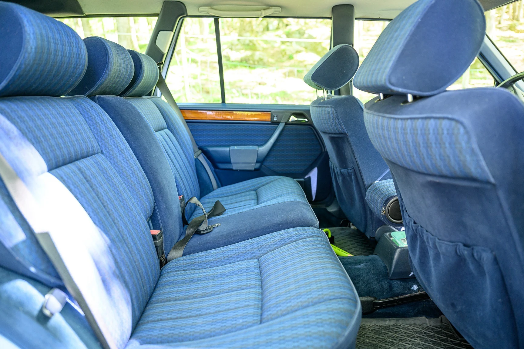 Interior image of 1992 Mercedes-Benz 300 TE (67)