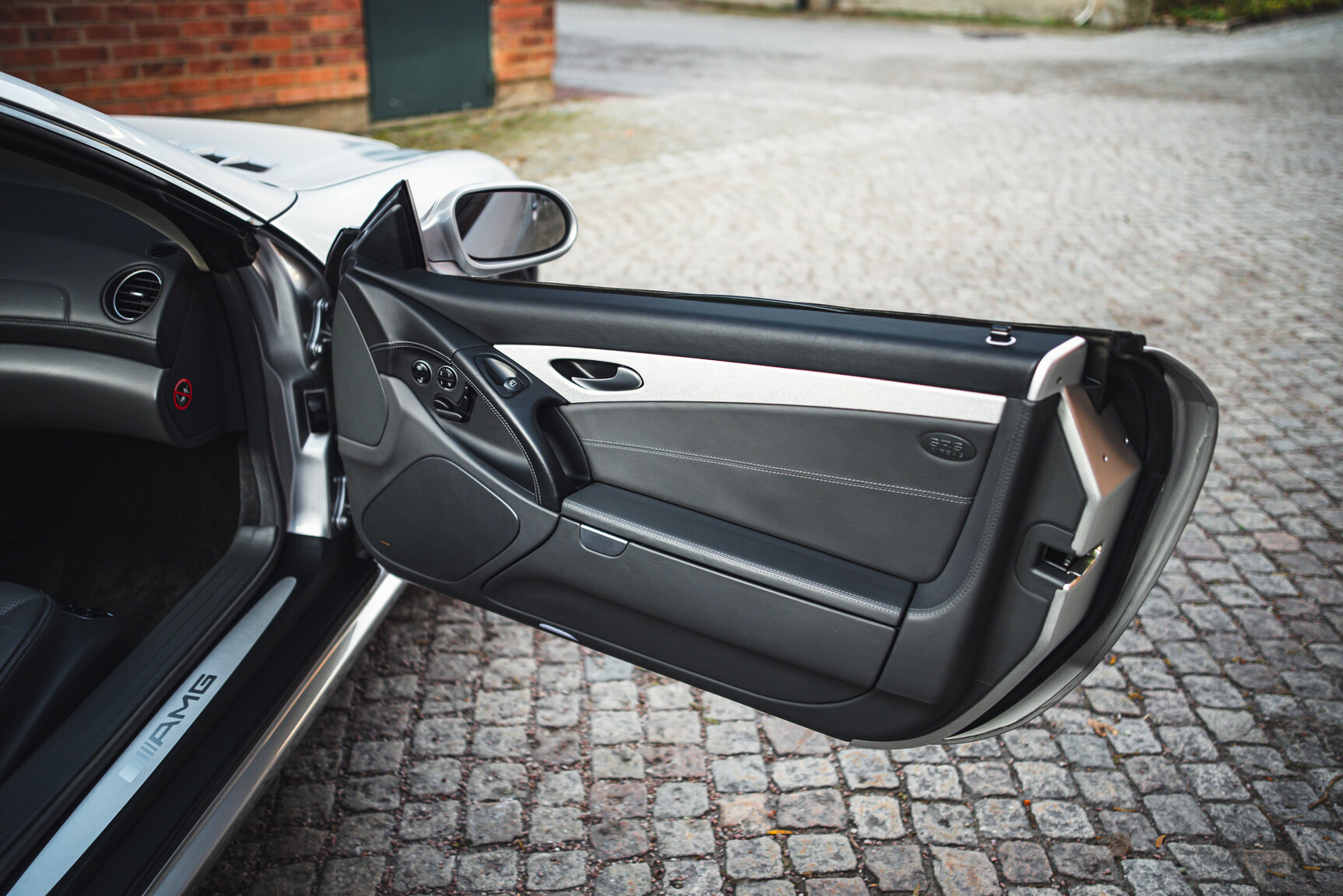 Innenraumfoto von 2003 Mercedes-Benz SL 55 AMG