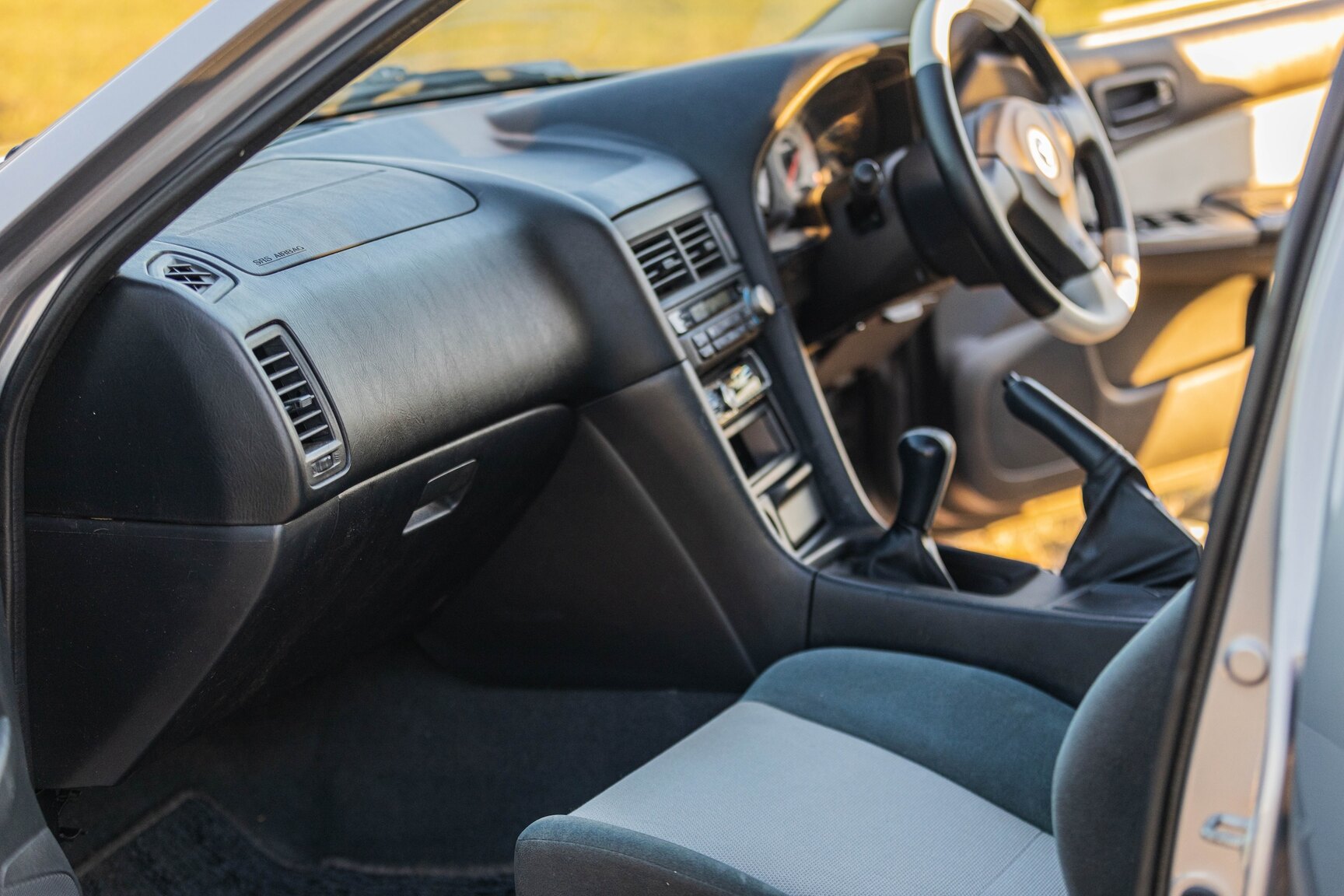 Interior image of 2000 Nissan Skyline R34 GT 2.5