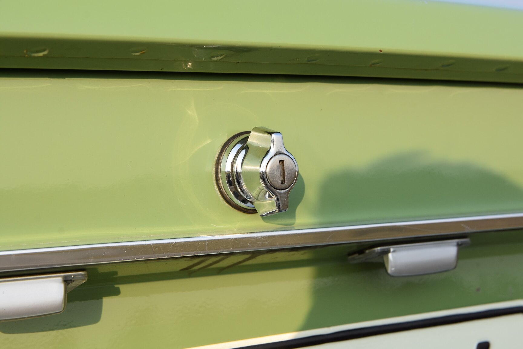 Exterior image of 1975 Volvo 242