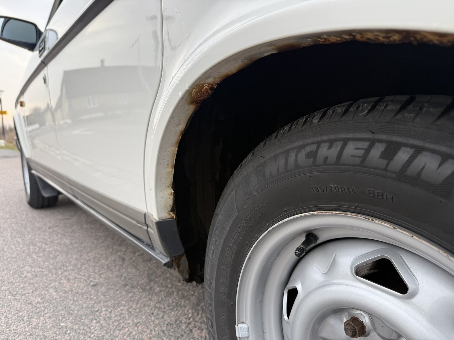 Exteriörbild på 1991 Volvo 240 GL Automat (26)