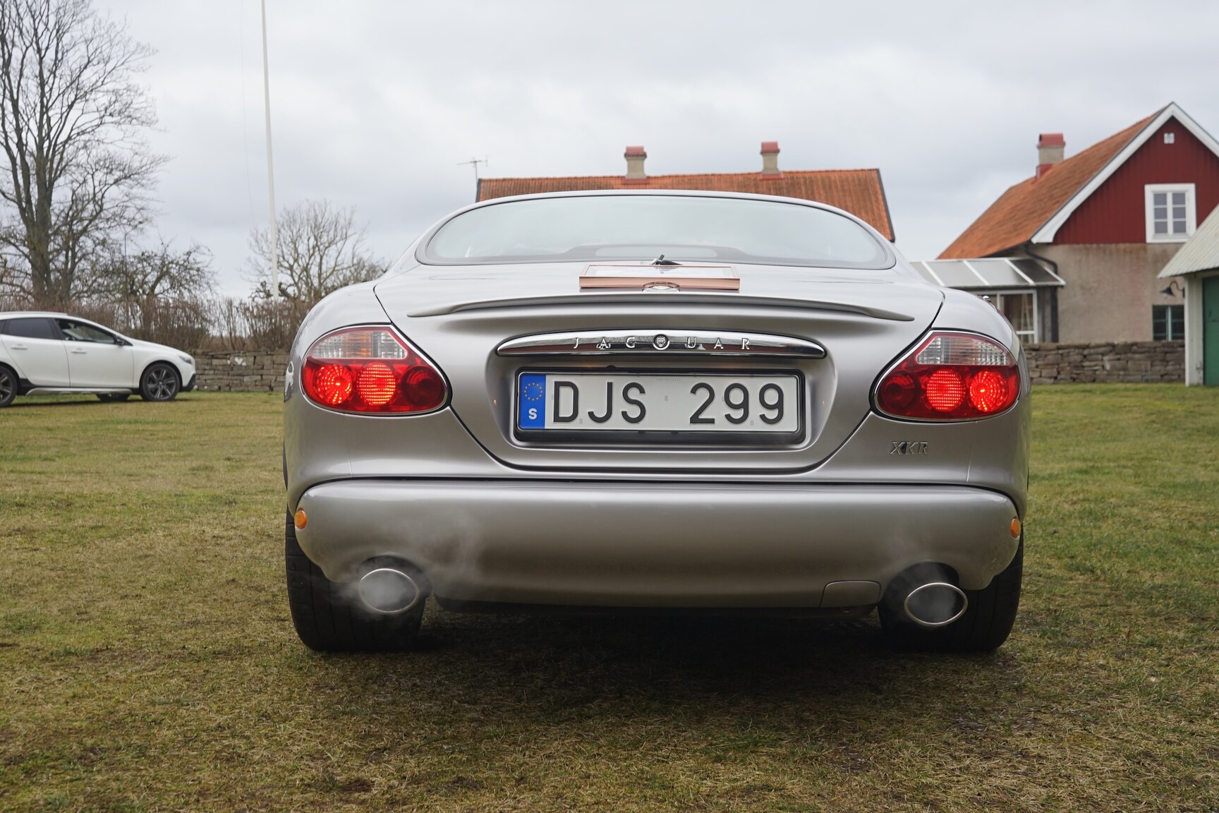 Exterior image of 2001 Jaguar XKR Silverstone
