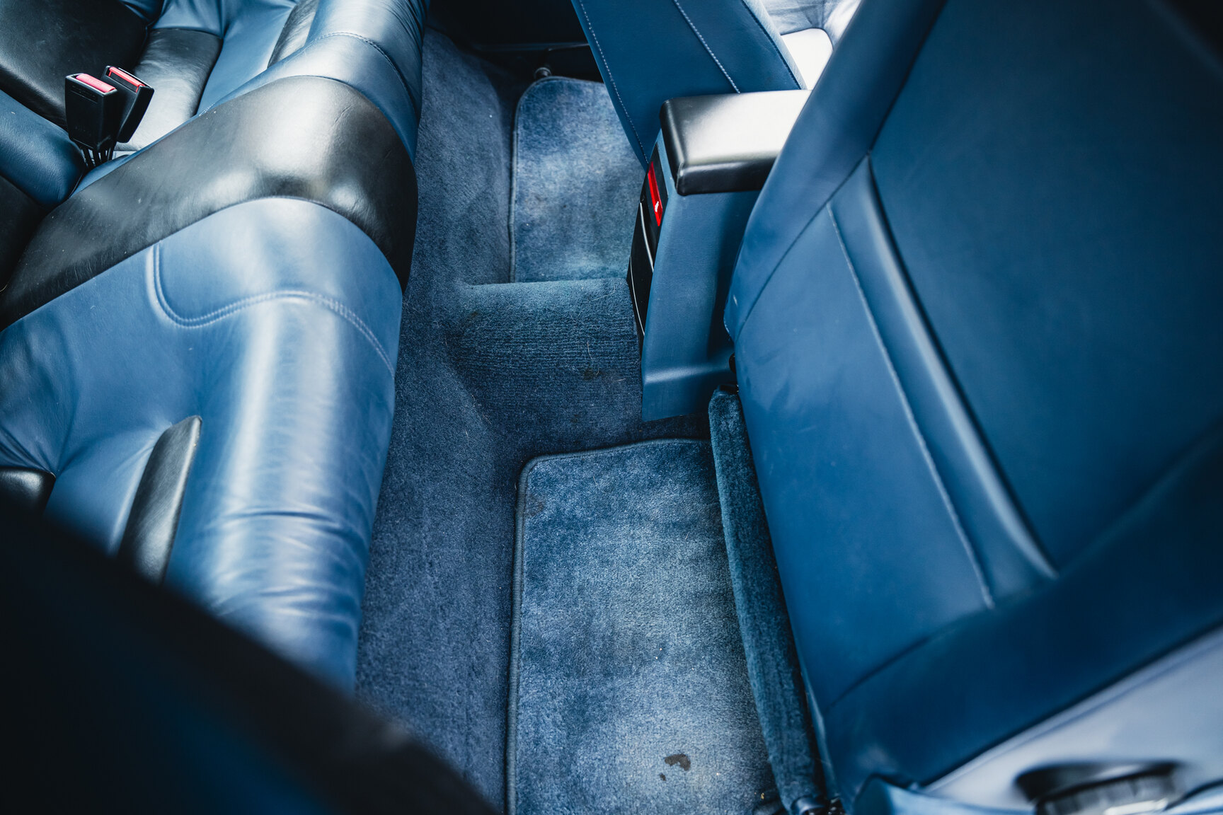 Interiörbild 1988 Volvo 780 Bertone Coupé