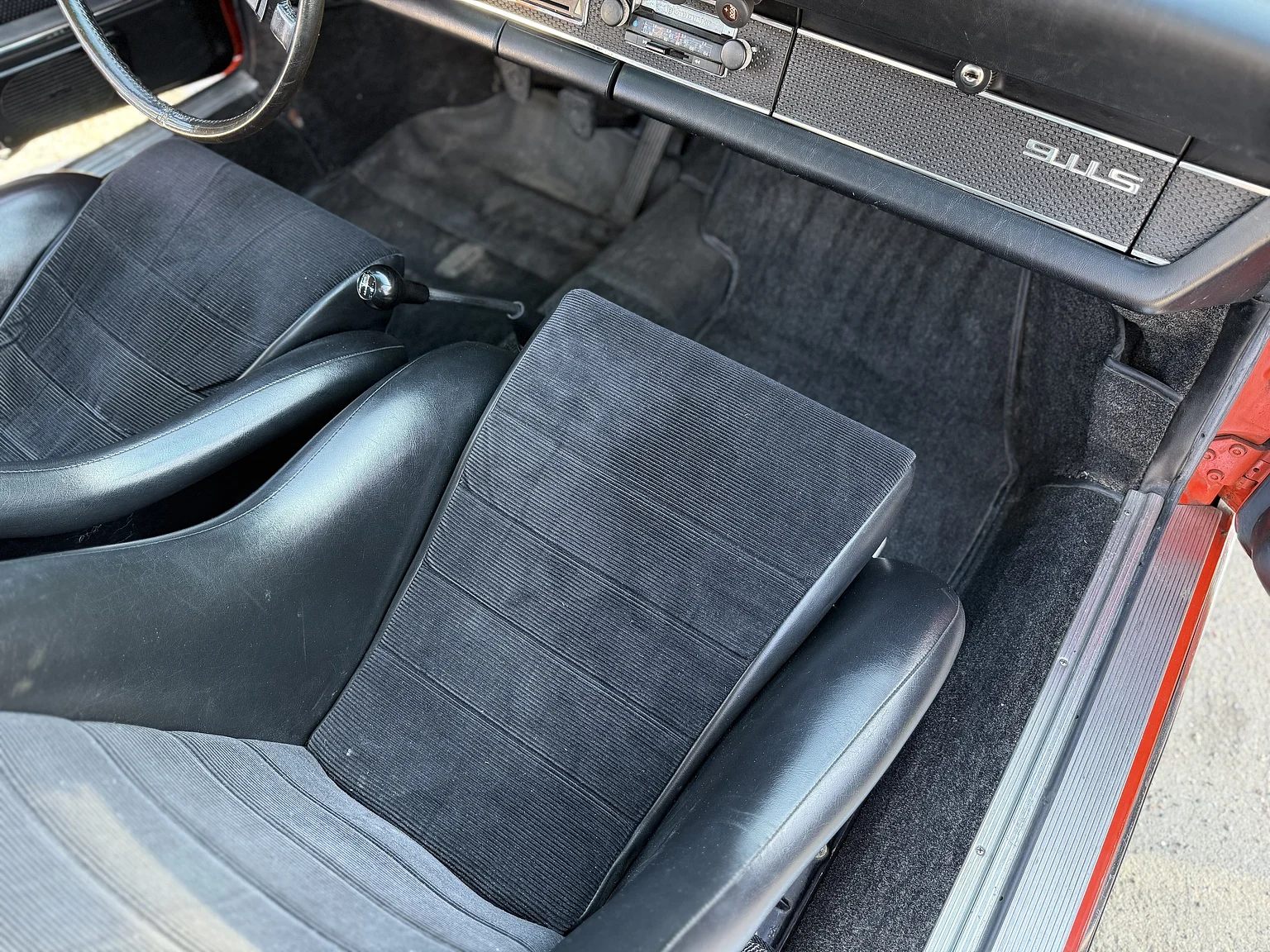 Innenraumfoto von 1971 Porsche 911 S  (29)