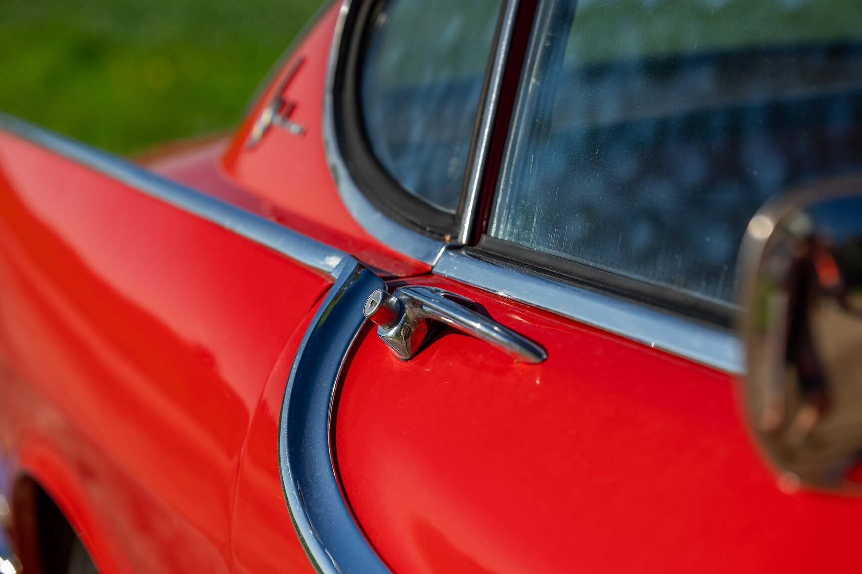 Exterior image of 1961 Volvo P1800