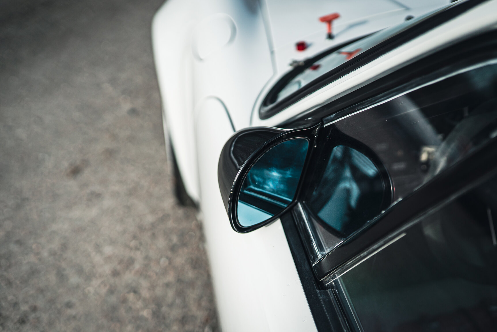 Exterior image of 1977 Porsche 911 RSR Rallycar