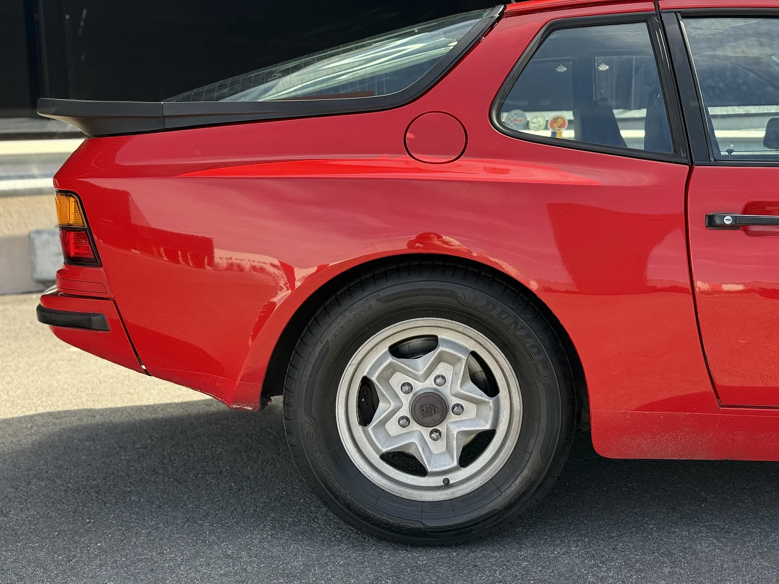 Exterior image of 1984 Porsche 944 Targa (58)