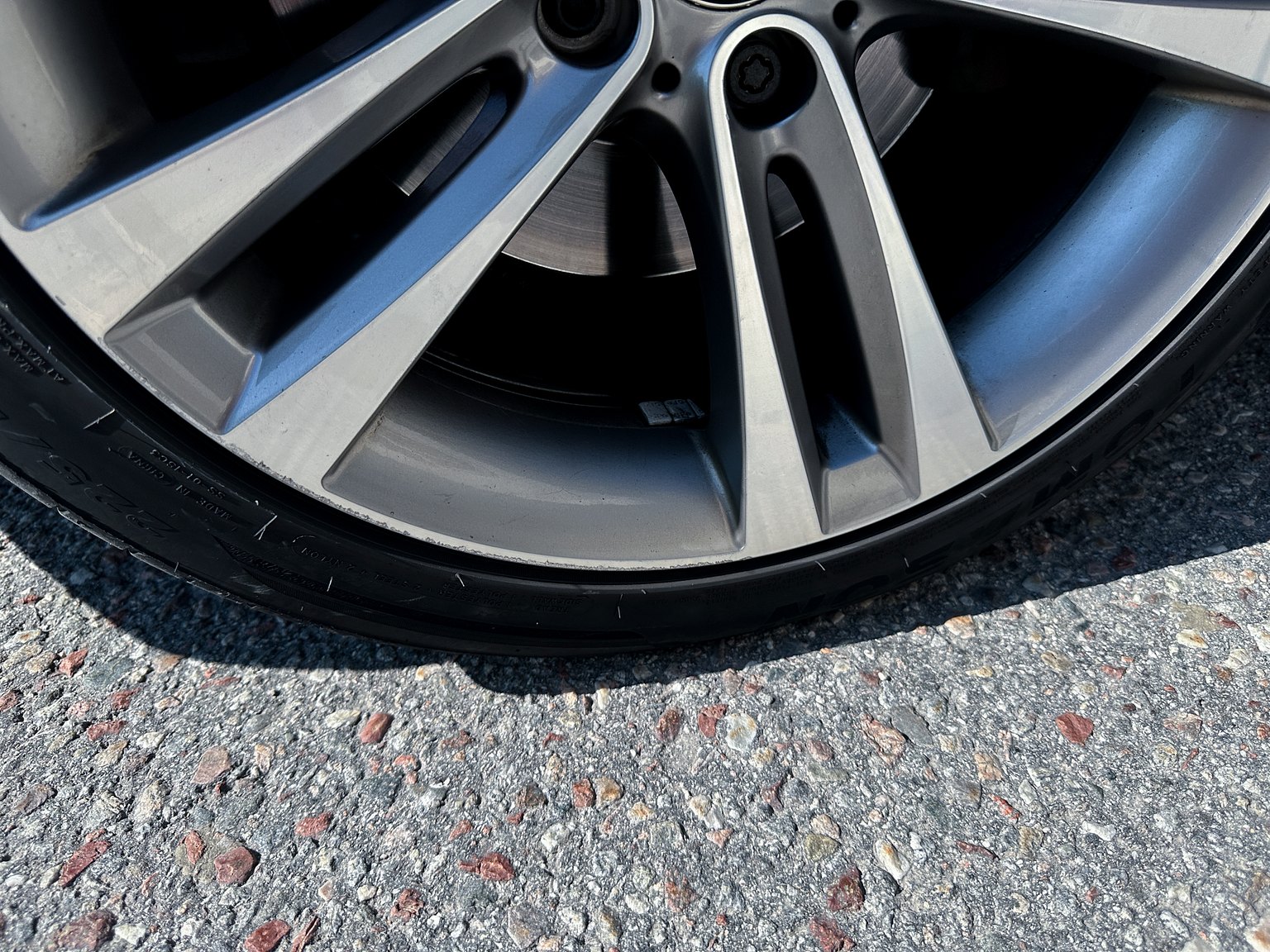 Exterior image of 2018 BMW 430i xDrive Convertible