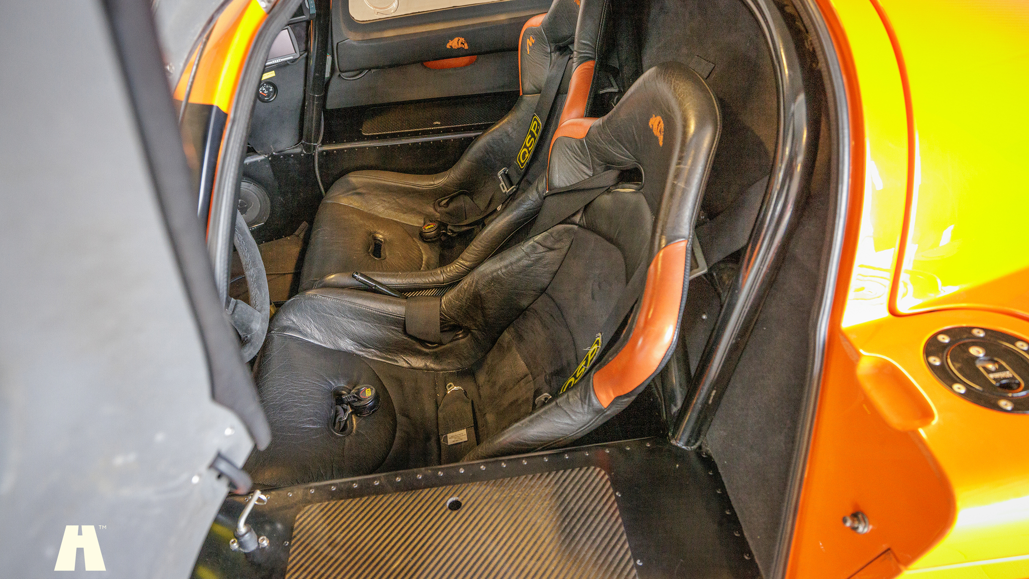 Innenraumfoto von 2006 Ultima GTR (37)