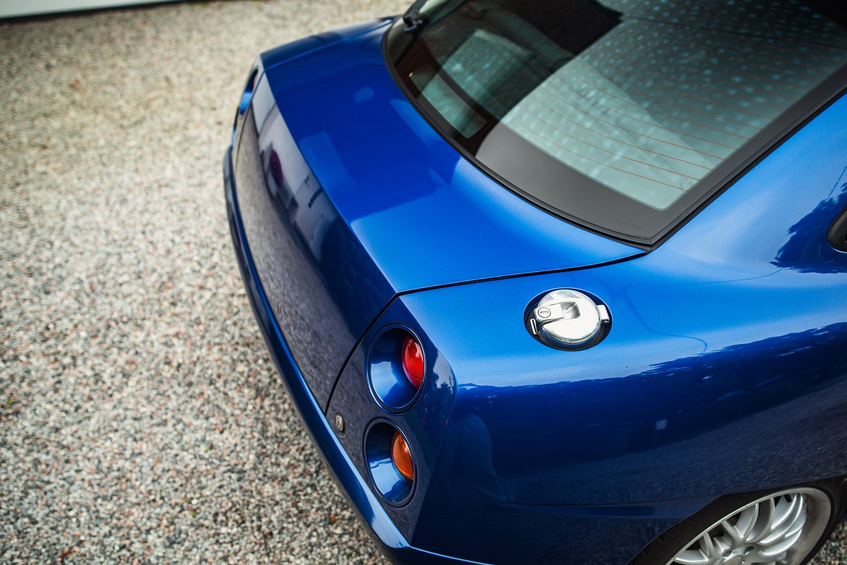 Exterior image of 2000 Fiat Coupé 2.0 Turbo Manuell