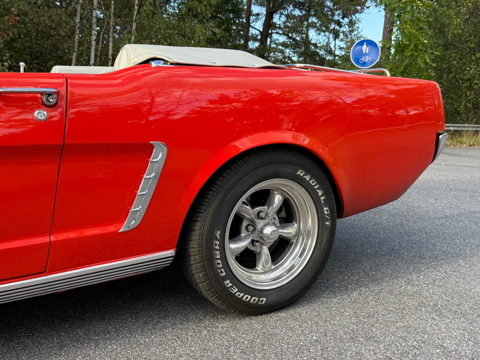 Aussenfoto 1965 Ford Mustang Cabriolet (23)