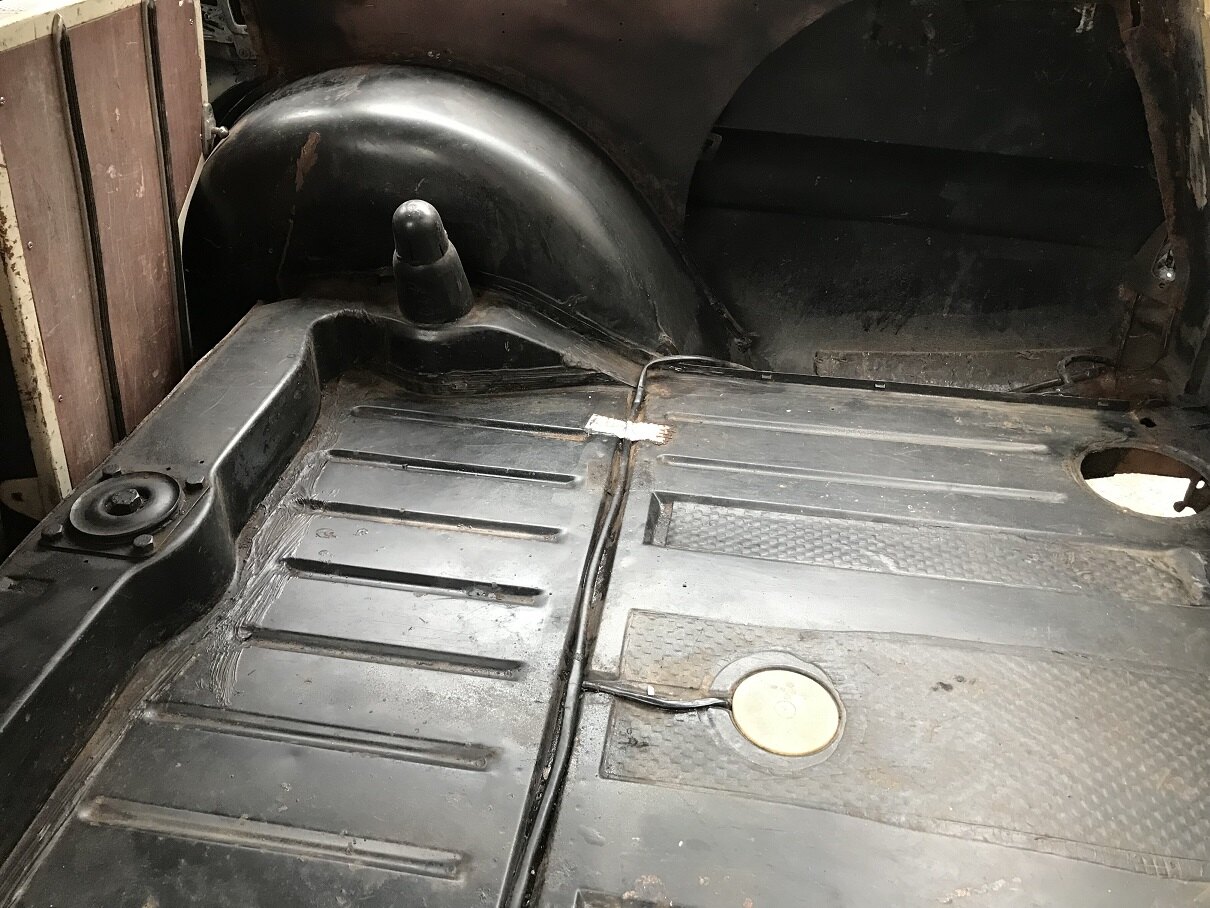 Innenraumfoto von 1965 Mercedes Benz 190 DC Safari