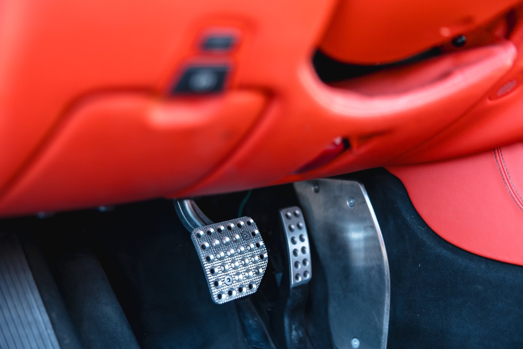 Interior image of 2011 Ferrari California 