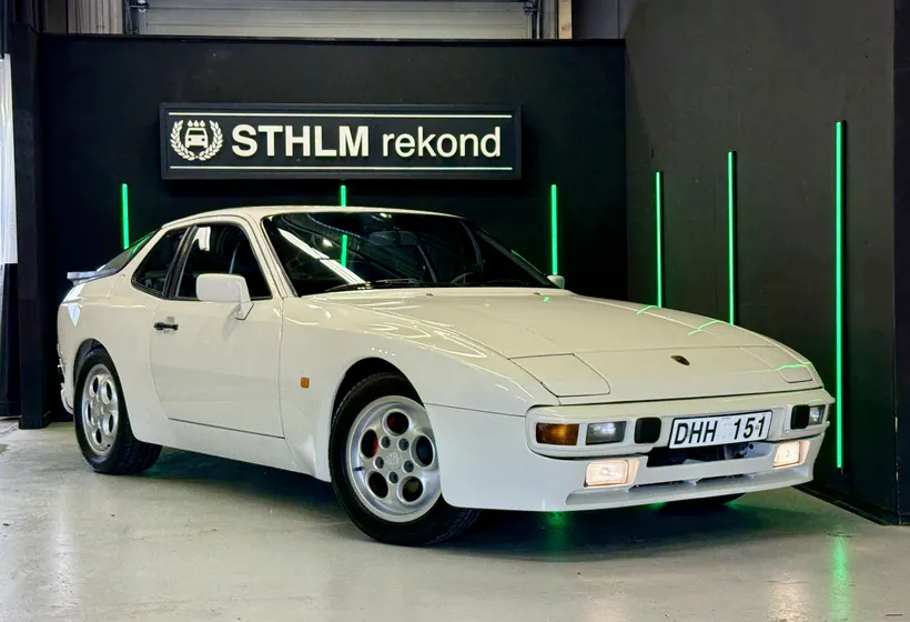 1989 Porsche 944 2.7