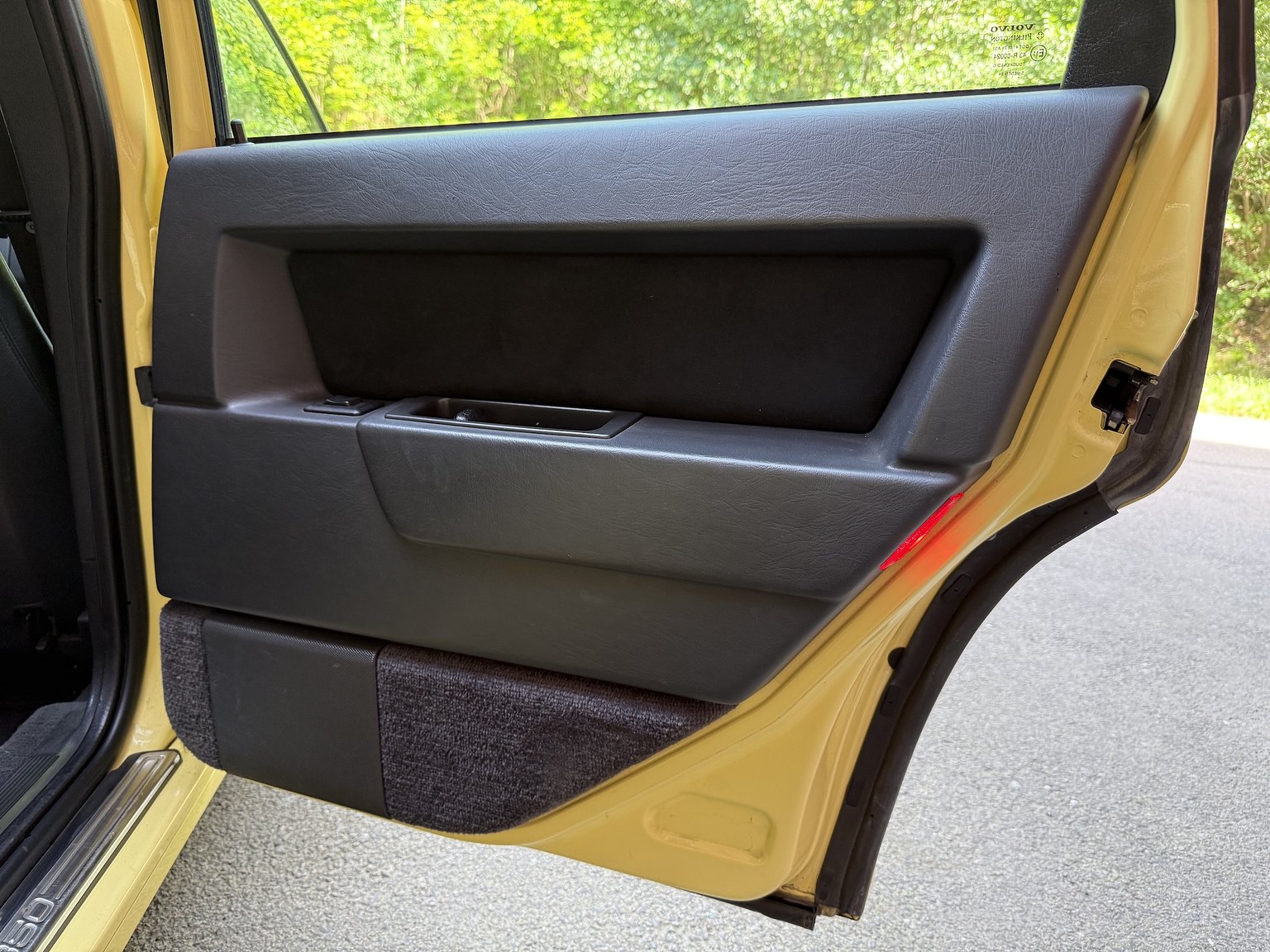 Interior image of 1995 Volvo 850 T-5R